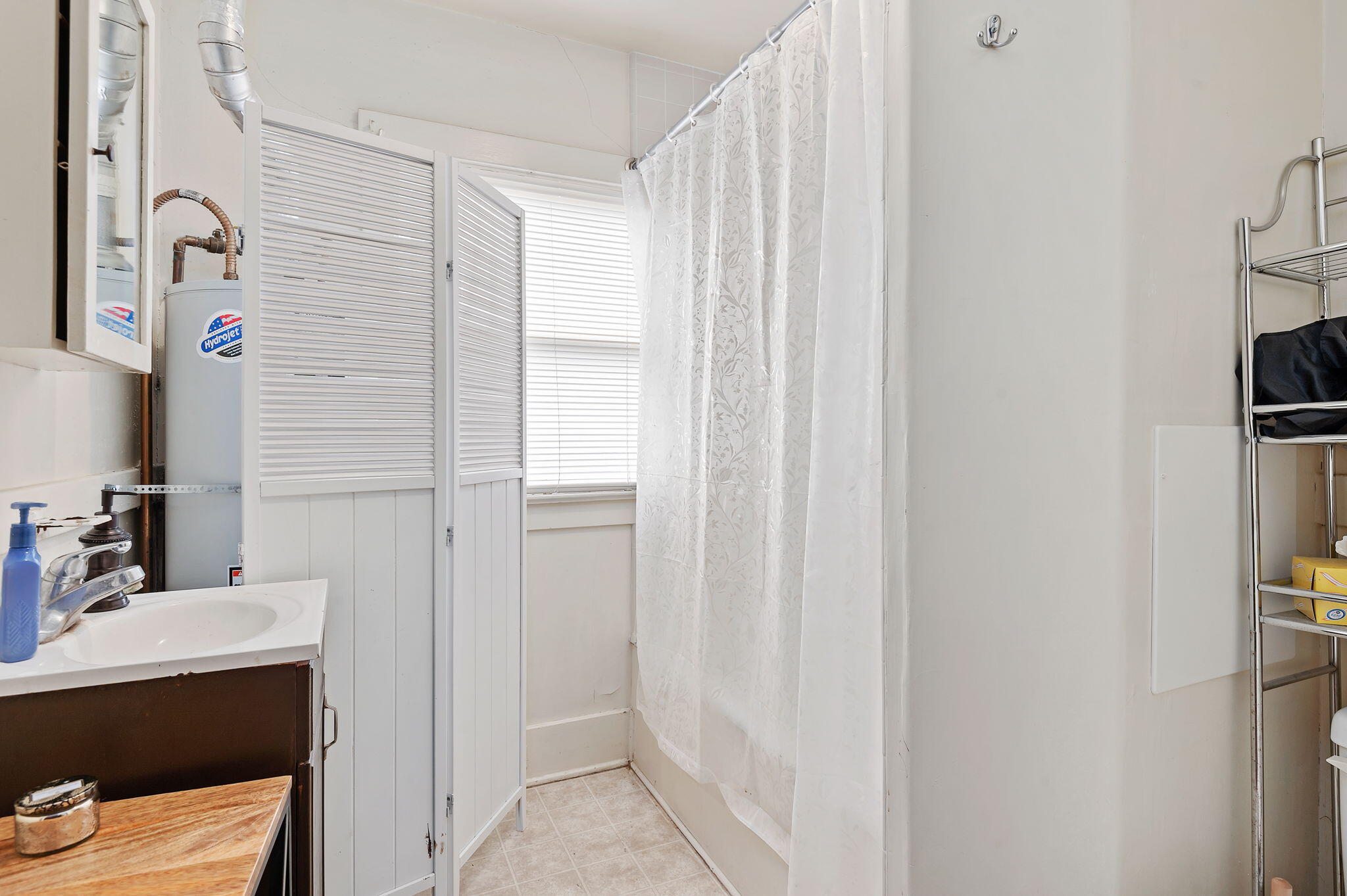 228 E Figueroa Street