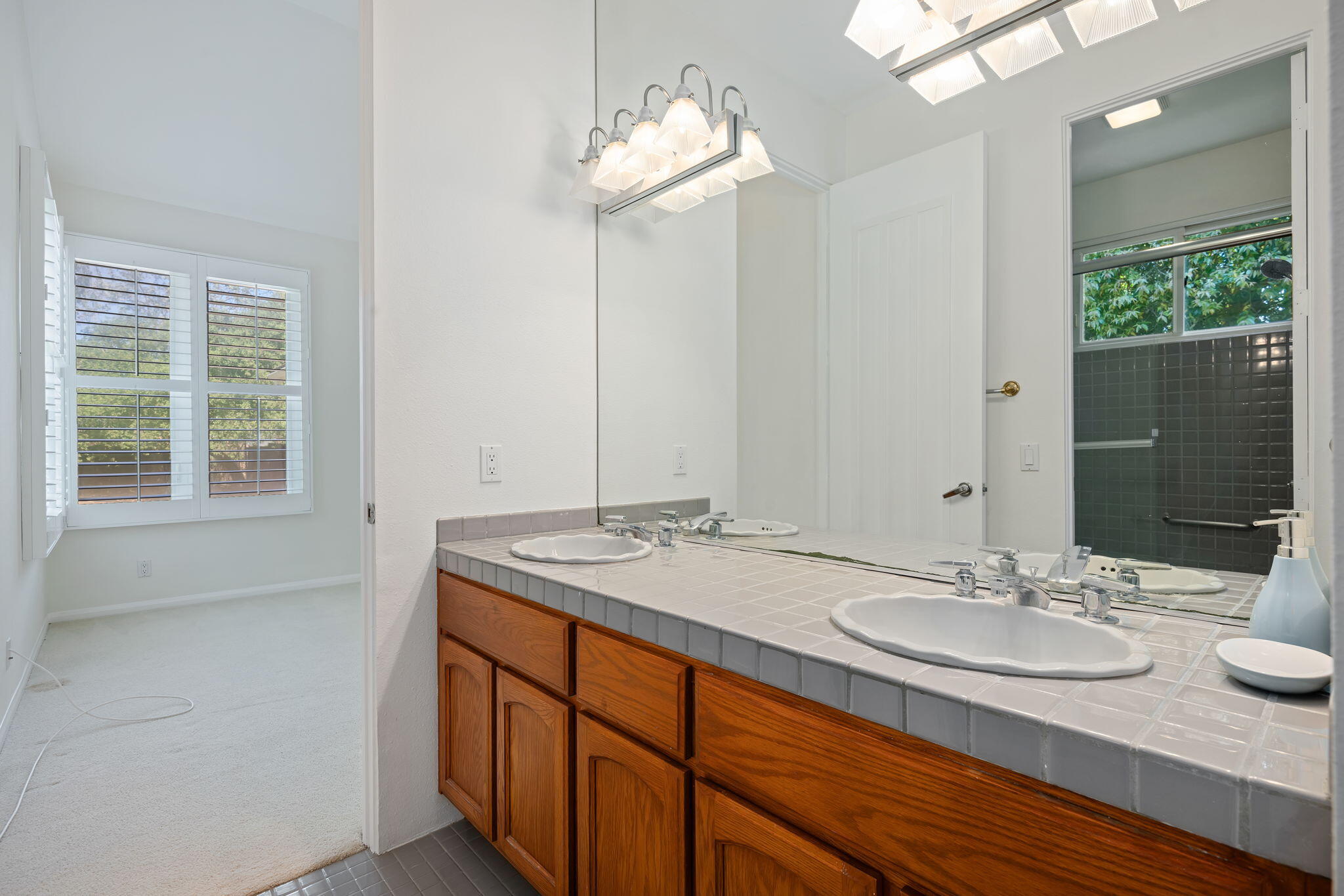 1080 Diamond Crest Court