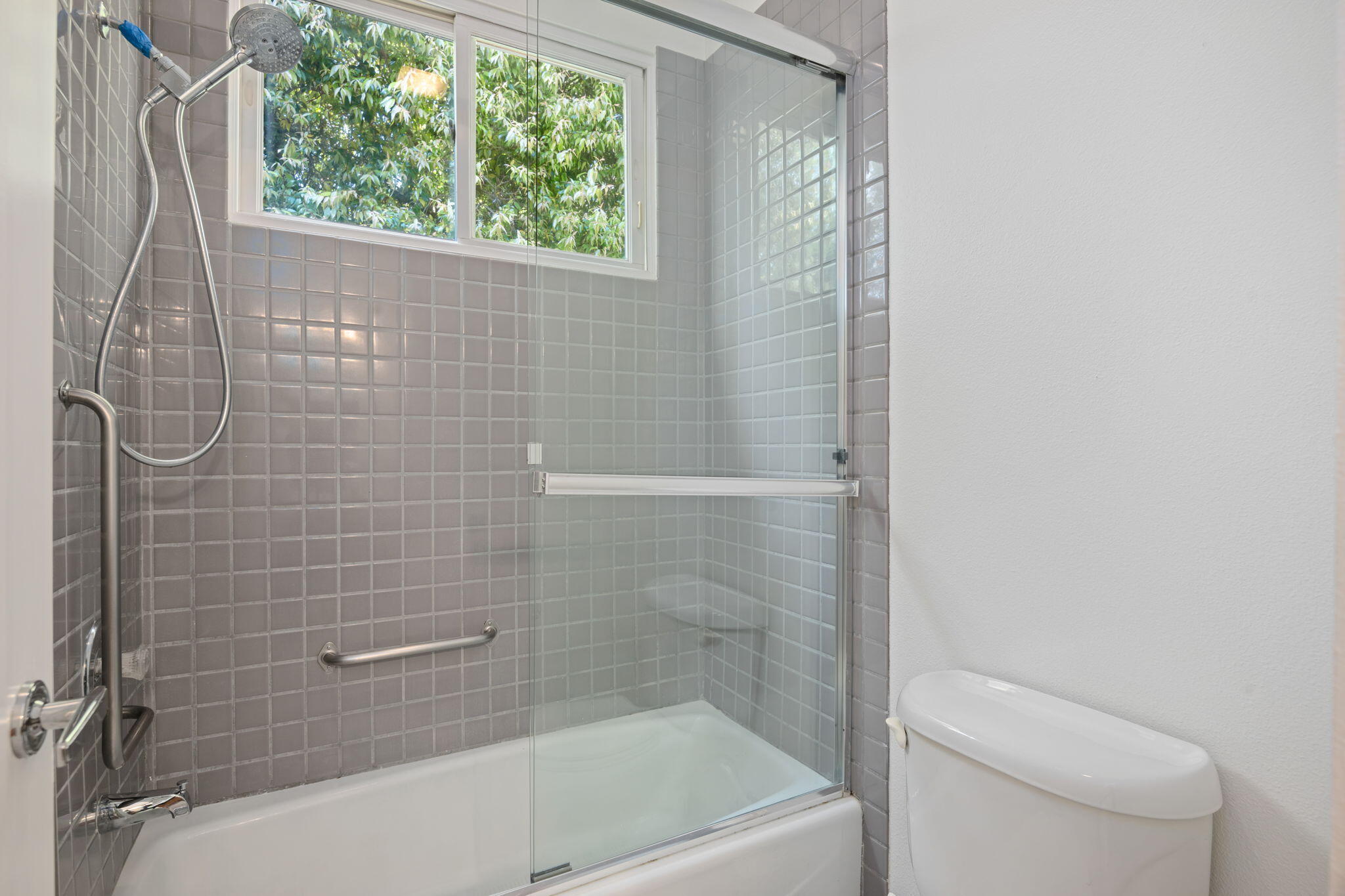 1080 Diamond Crest Court