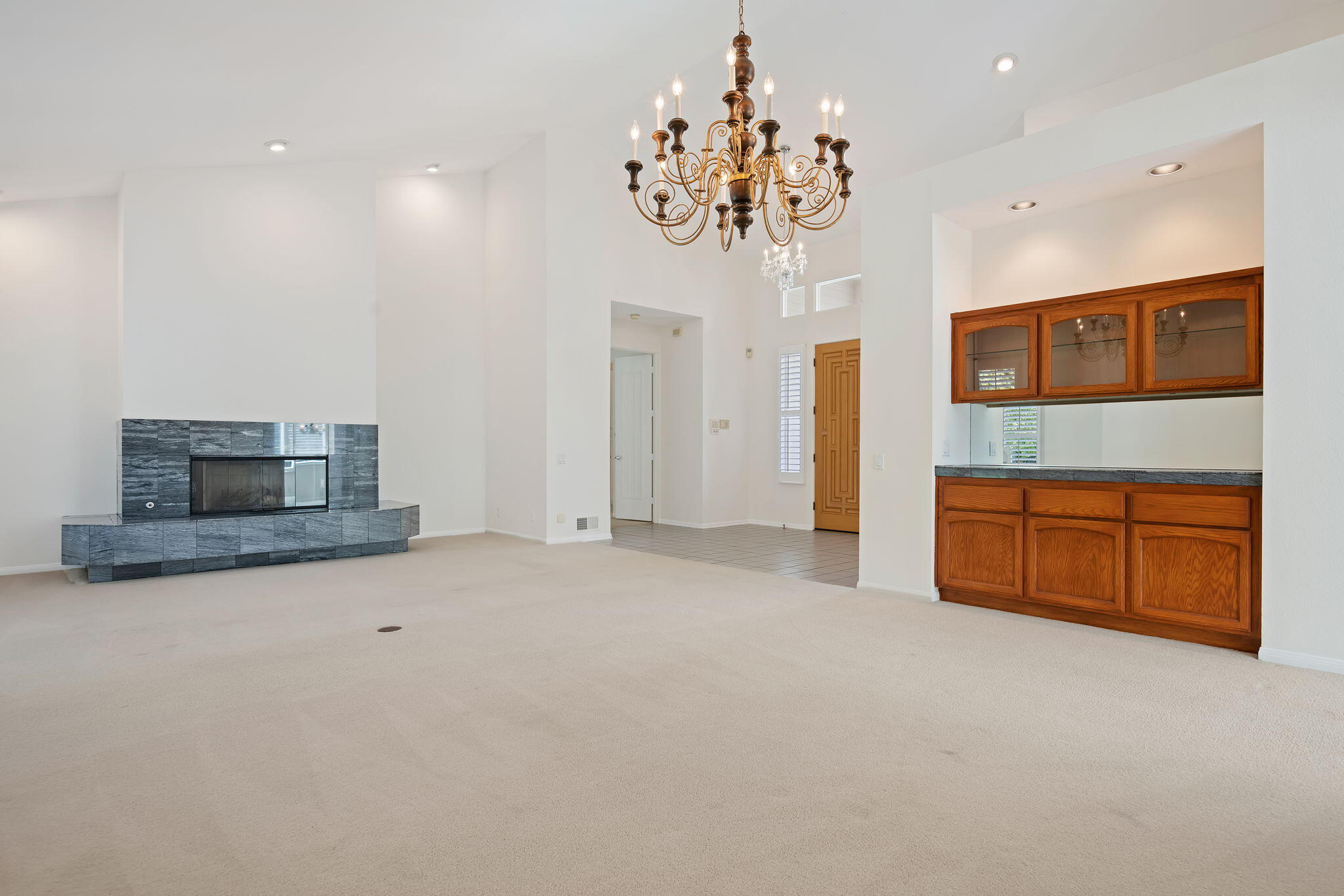 1080 Diamond Crest Court