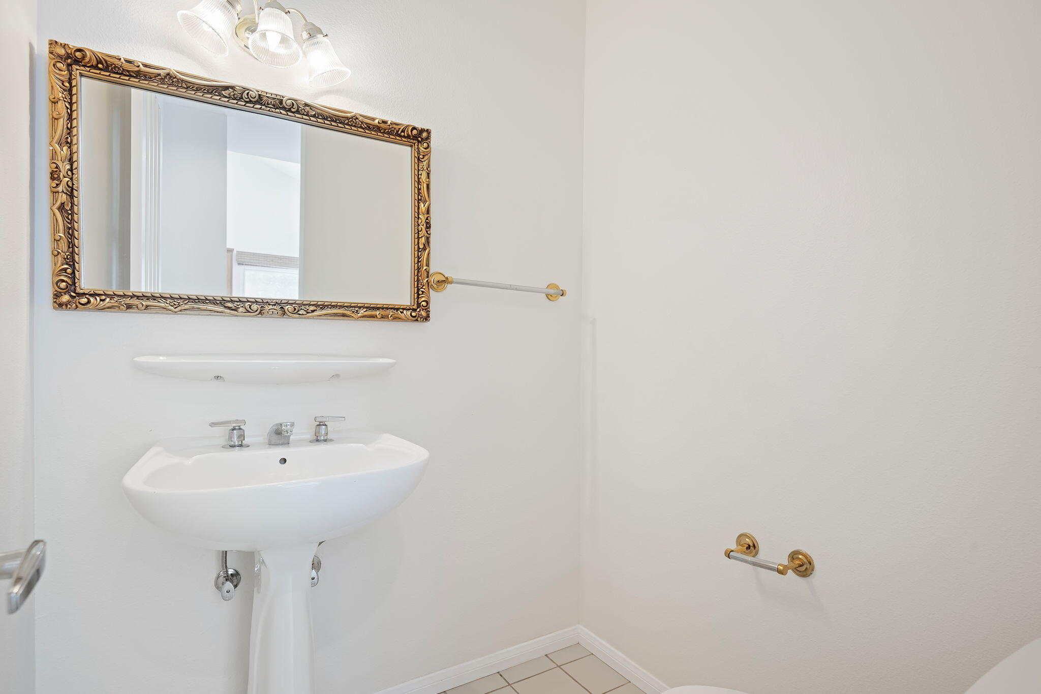 1080 Diamond Crest Court