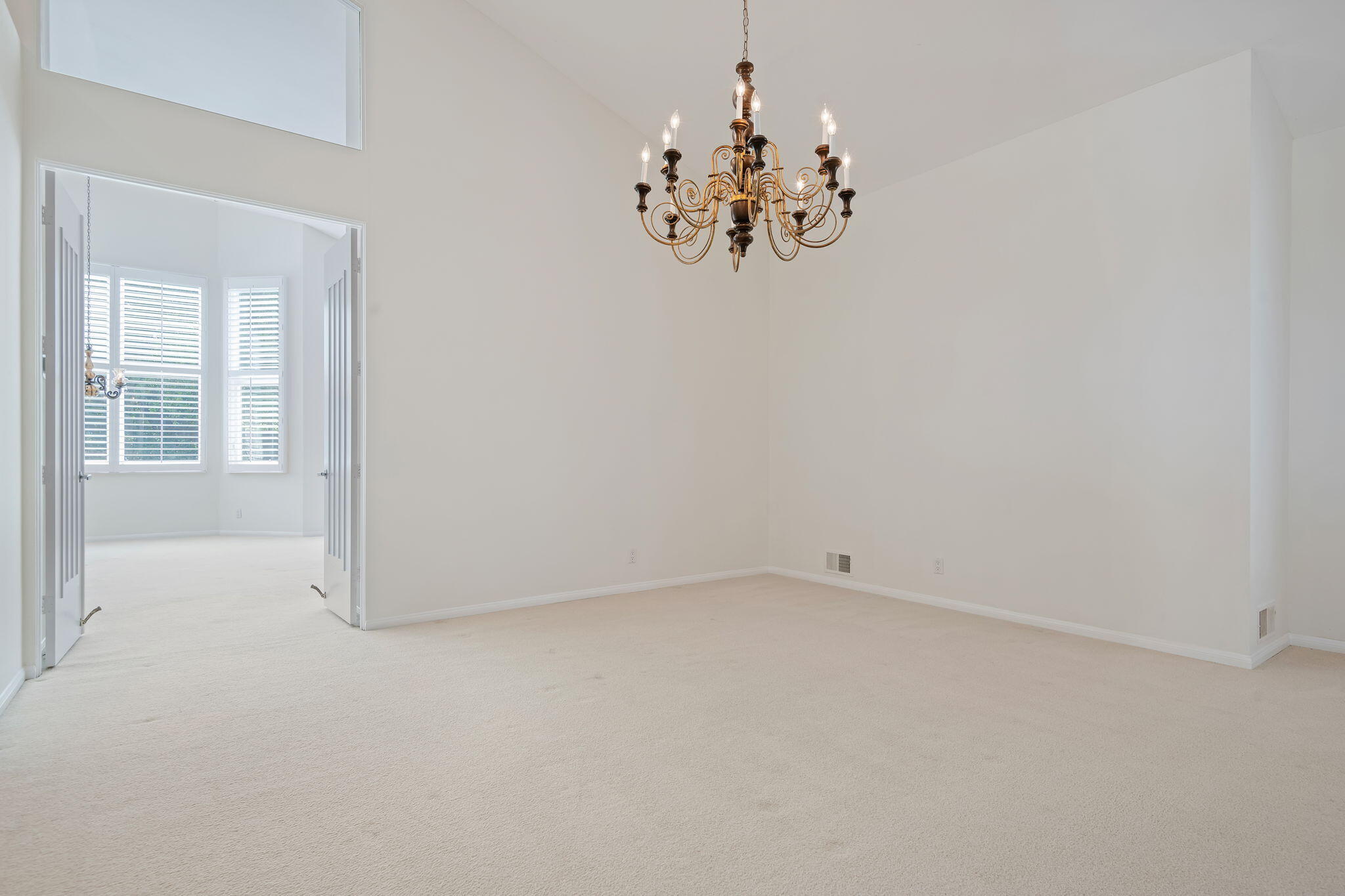 1080 Diamond Crest Court