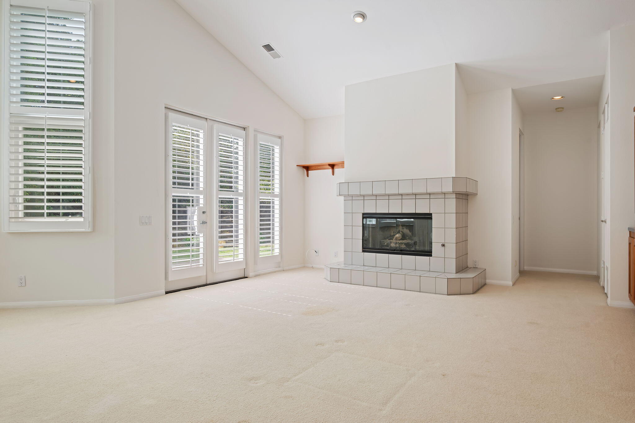 1080 Diamond Crest Court