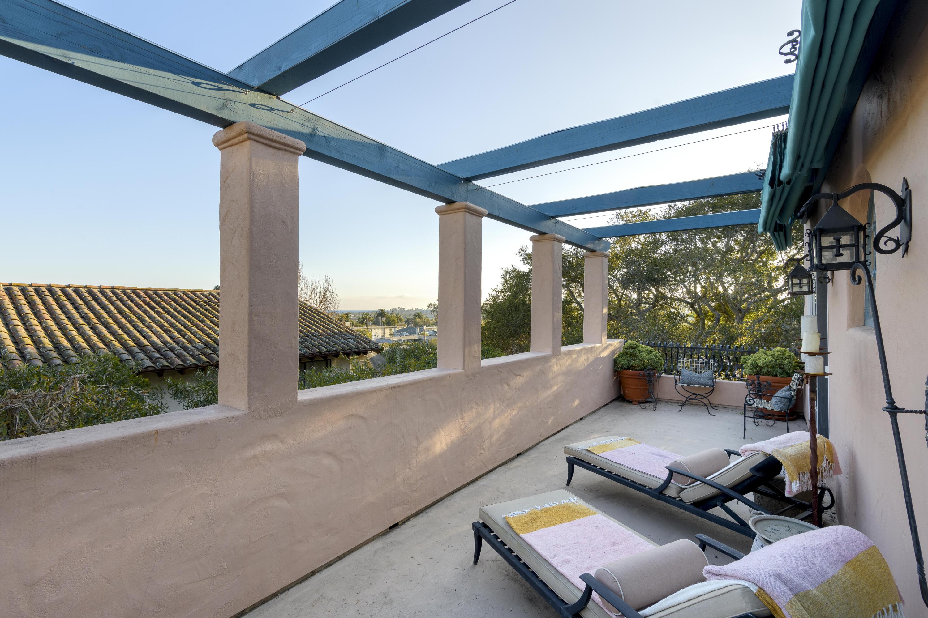 1318 Alta Vista Road