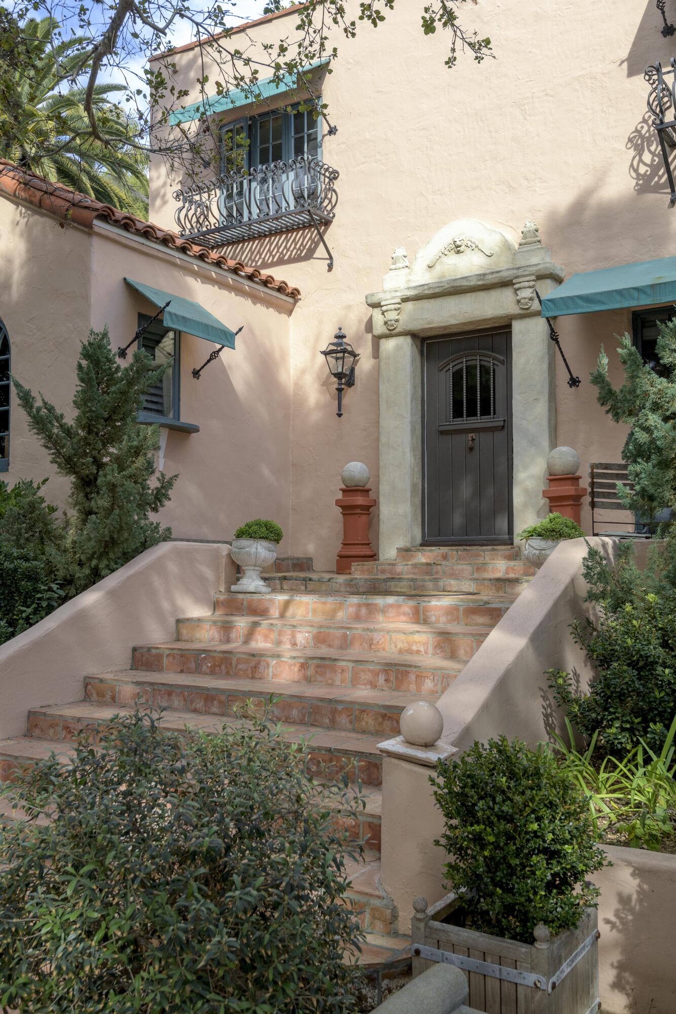 1318 Alta Vista Road