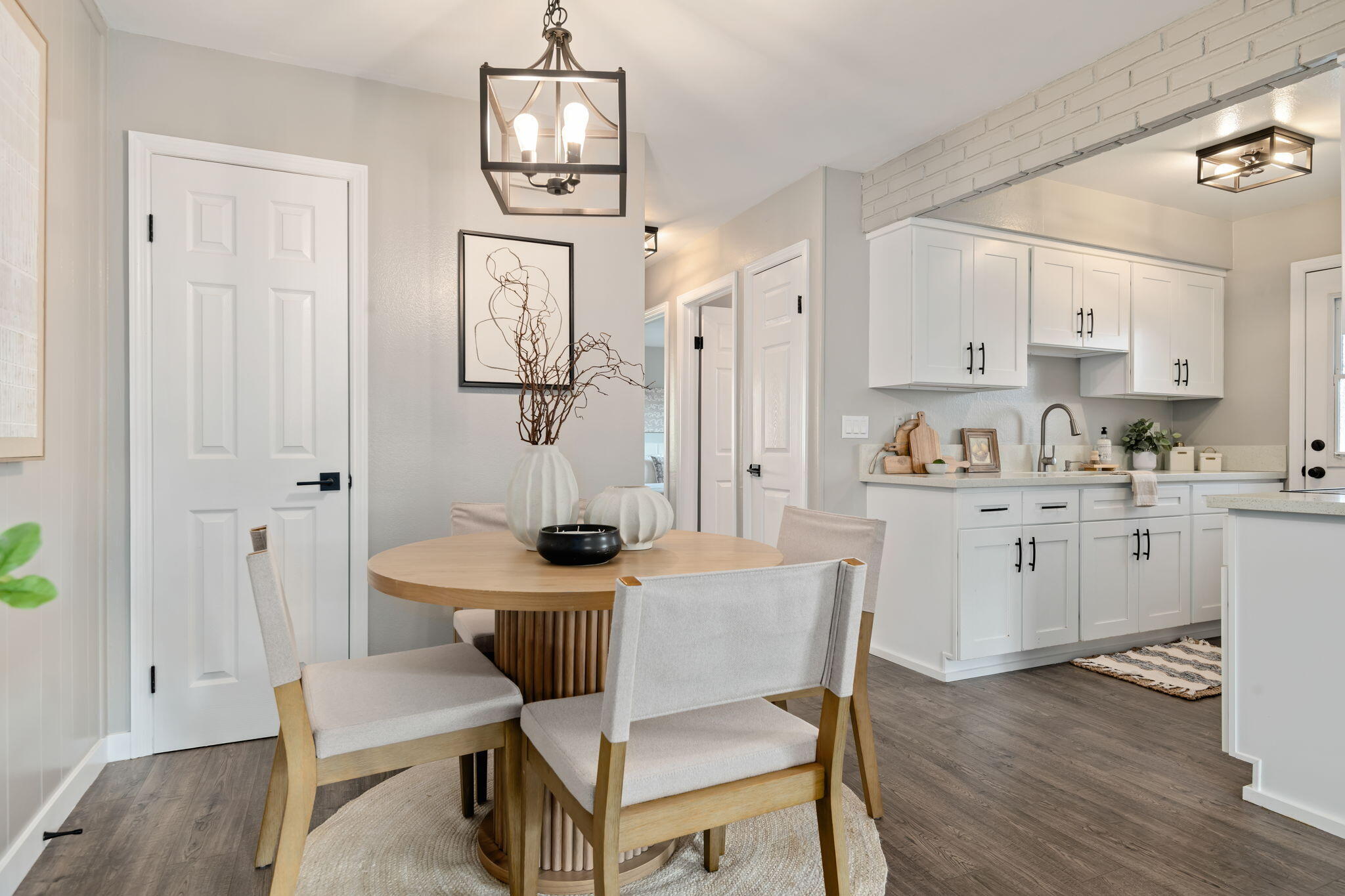 5915 Birch Street, 4