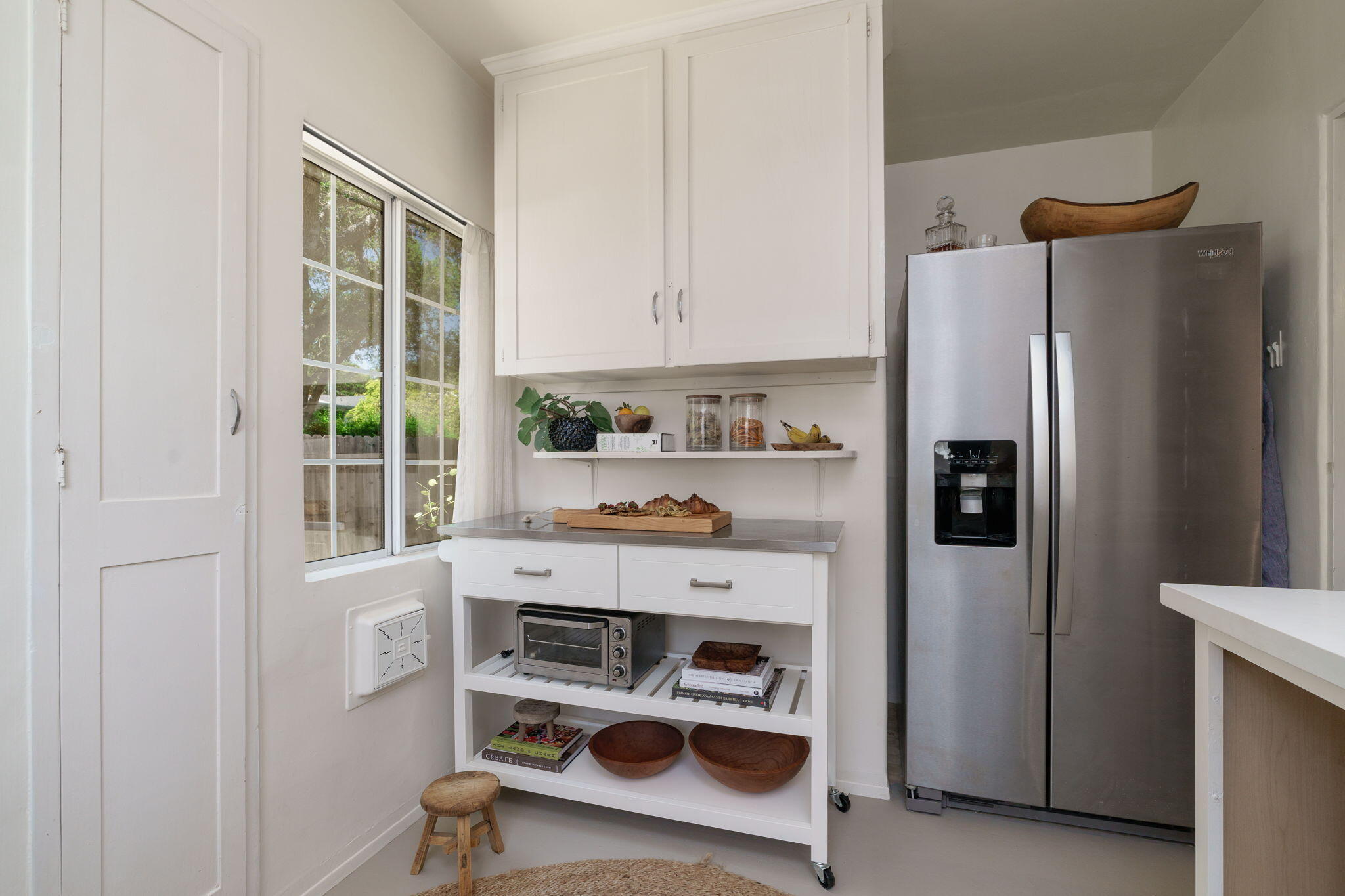 314 W Aliso Street, A