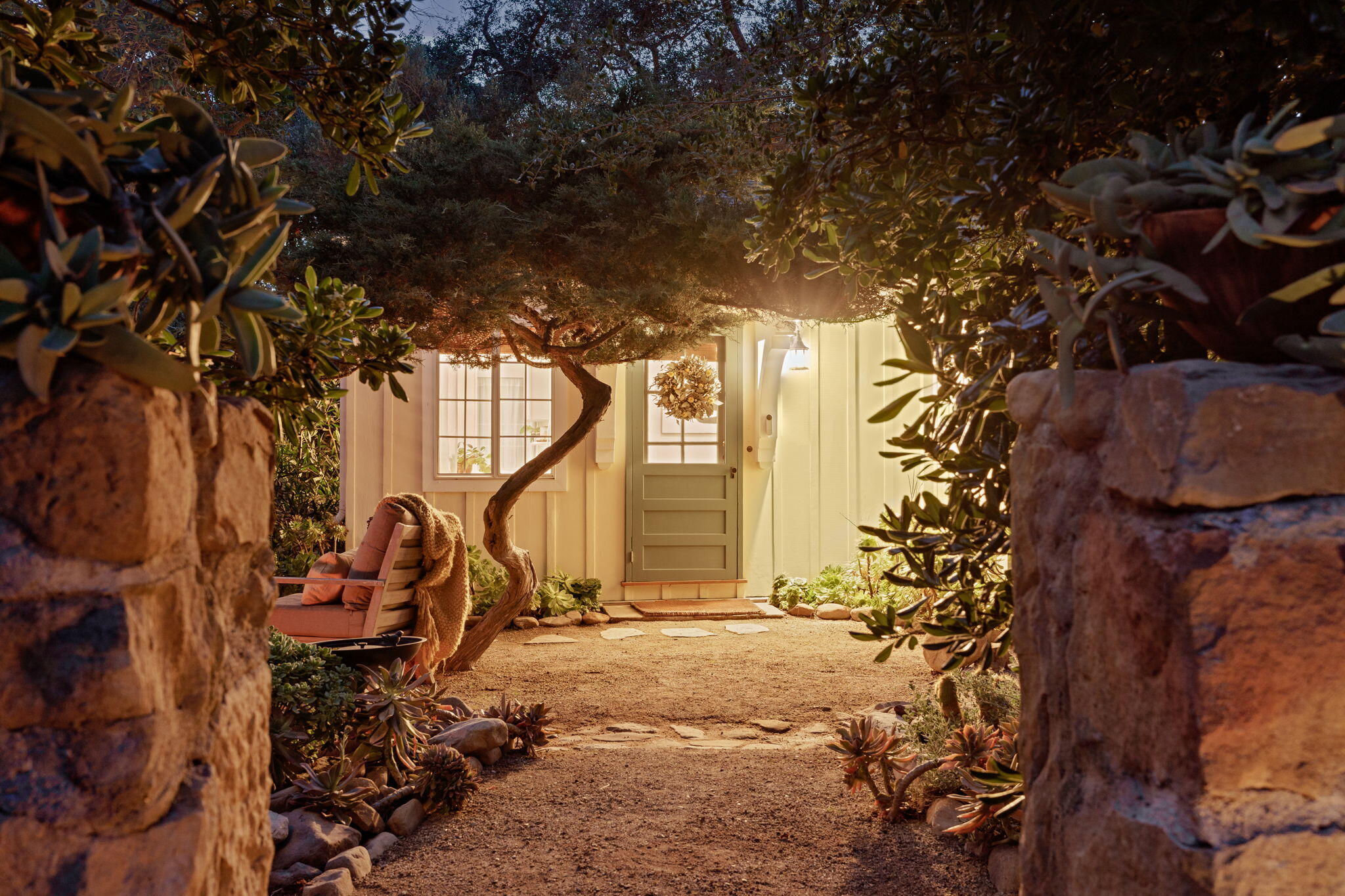 314 W Aliso Street, A