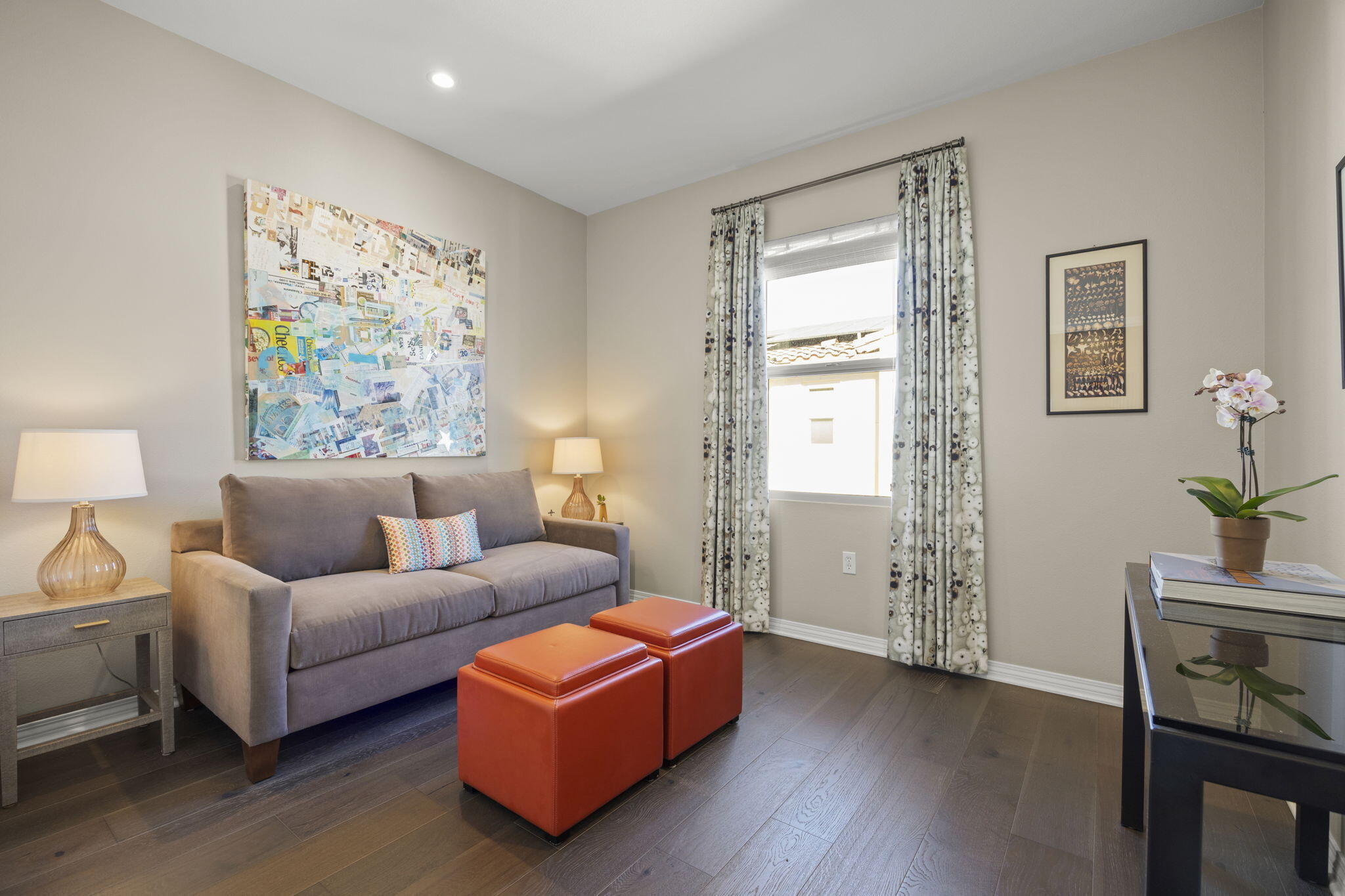 569 E Montecito Street