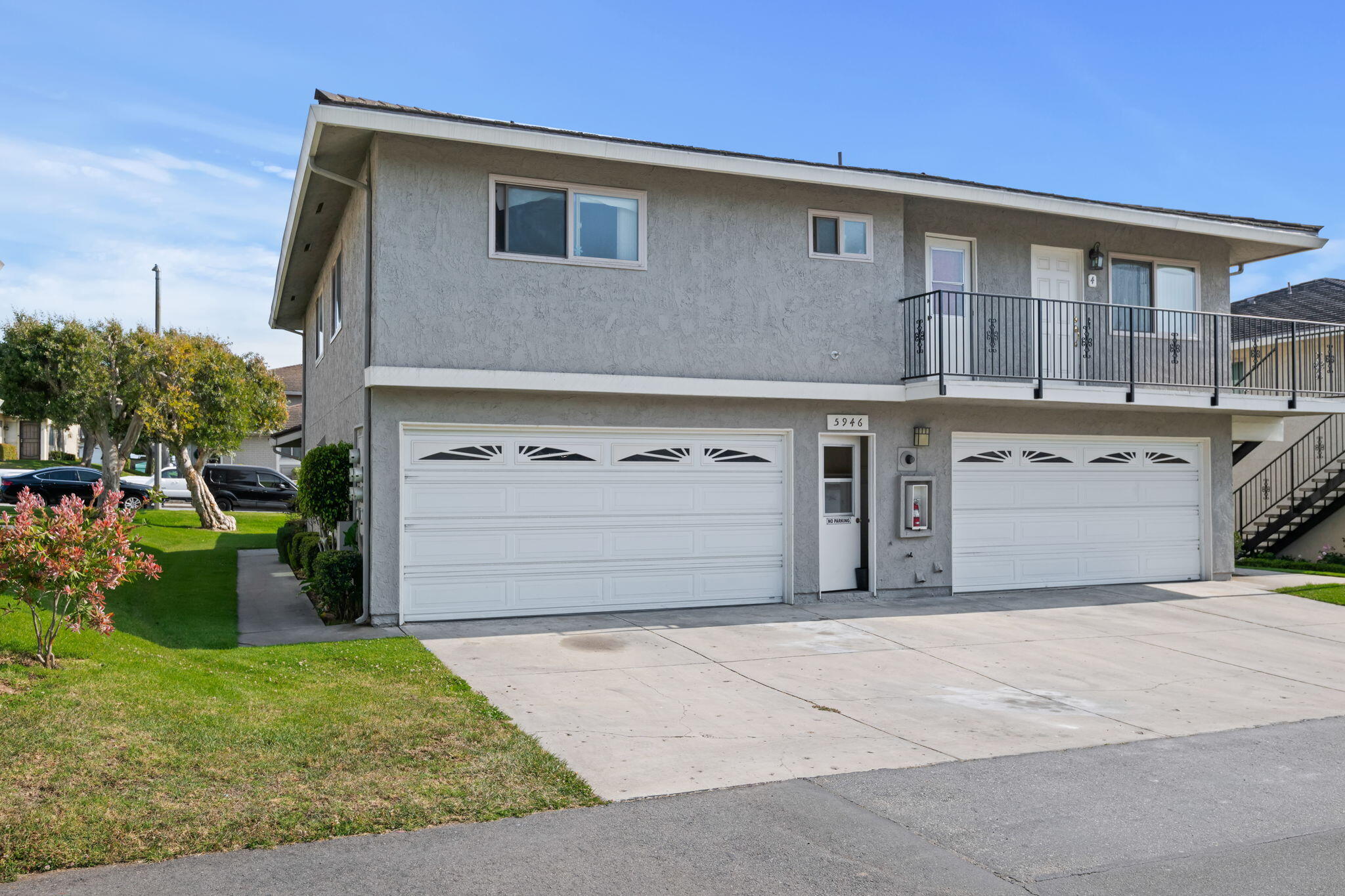 5946 Hickory Street, 1