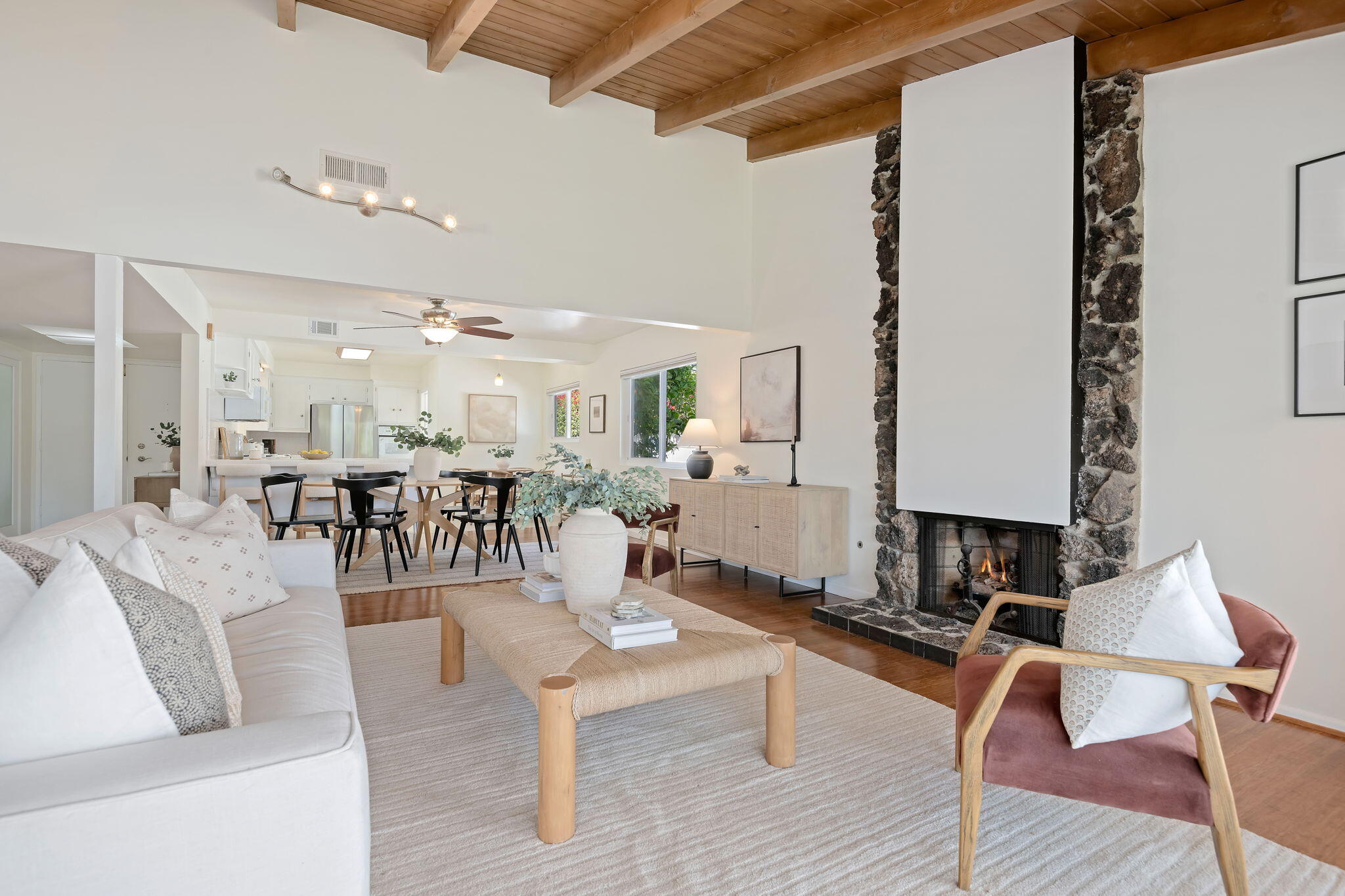 1111 Crestline Drive