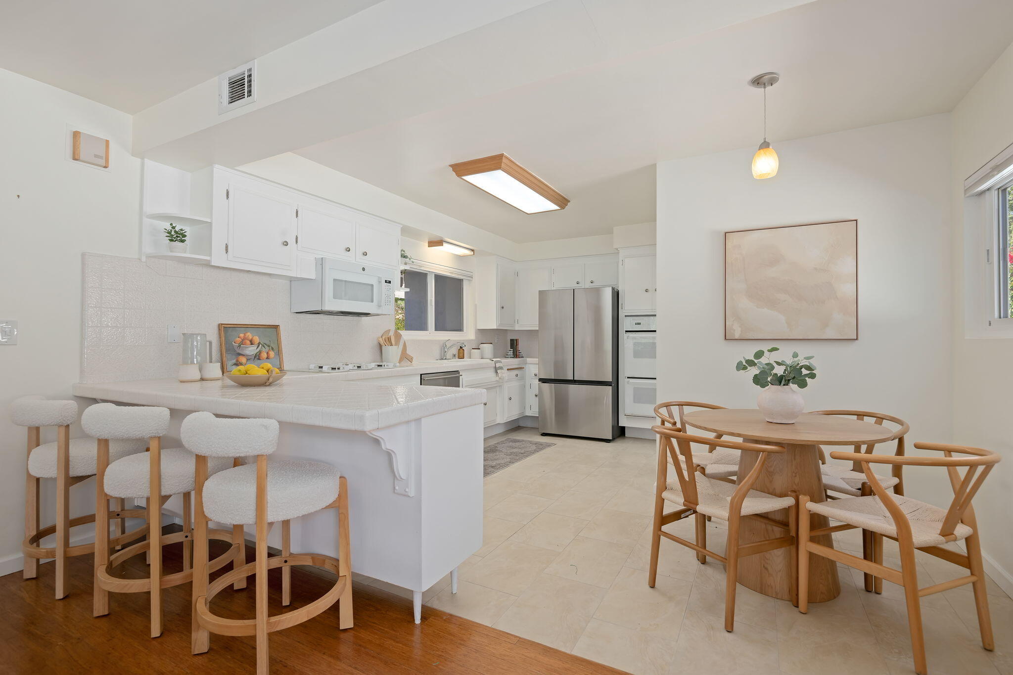 1111 Crestline Drive