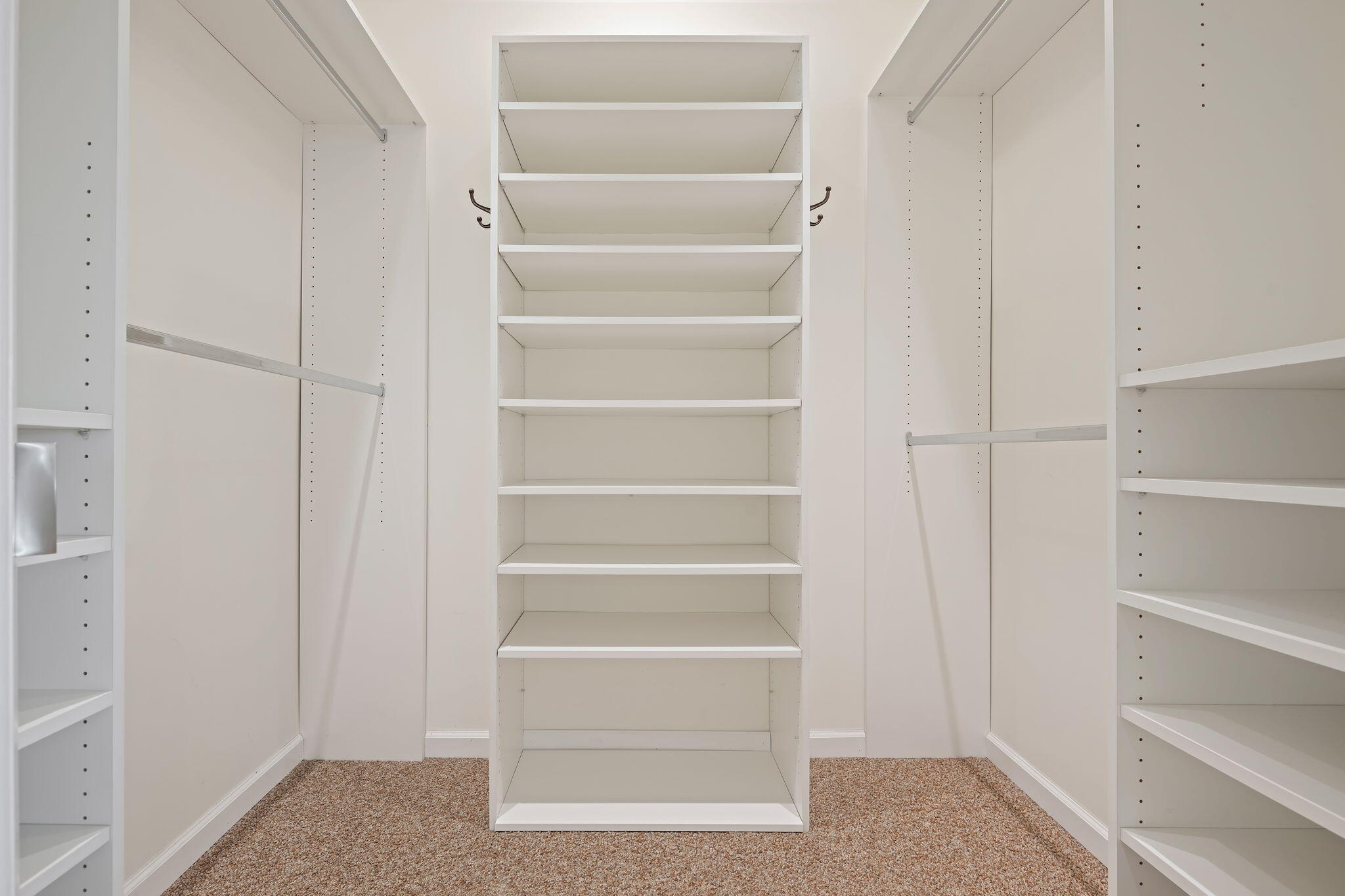 1111 Crestline Drive