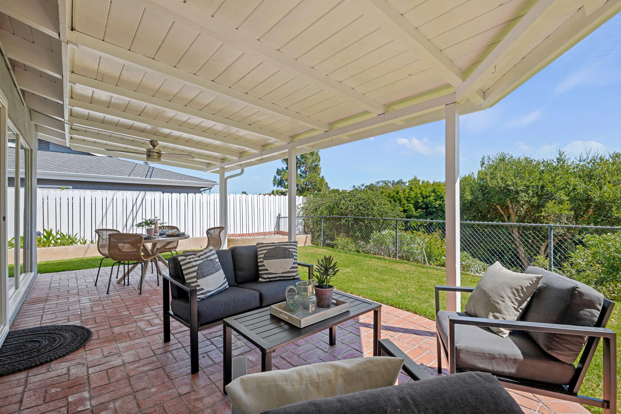 1111 Crestline Drive