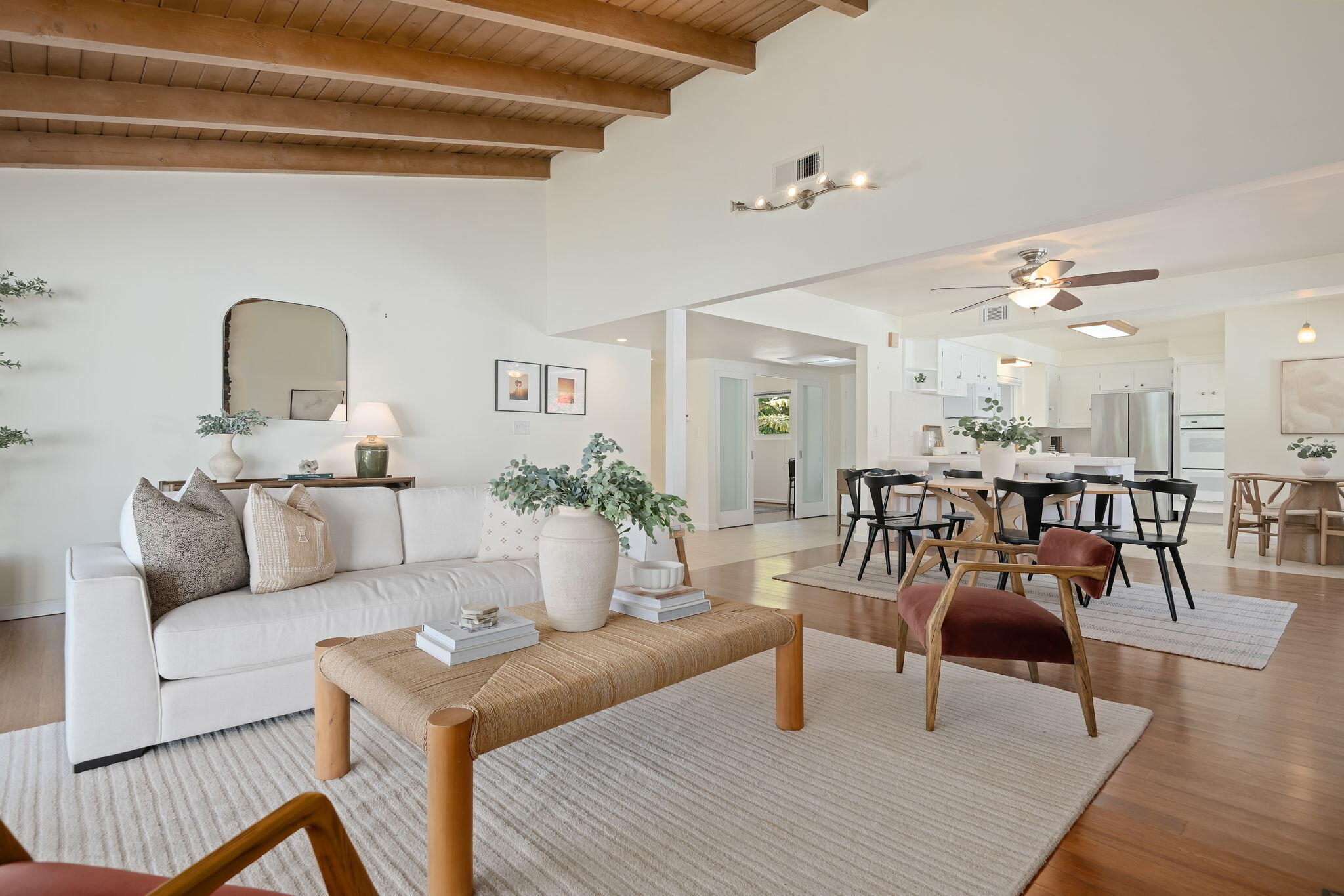 1111 Crestline Drive