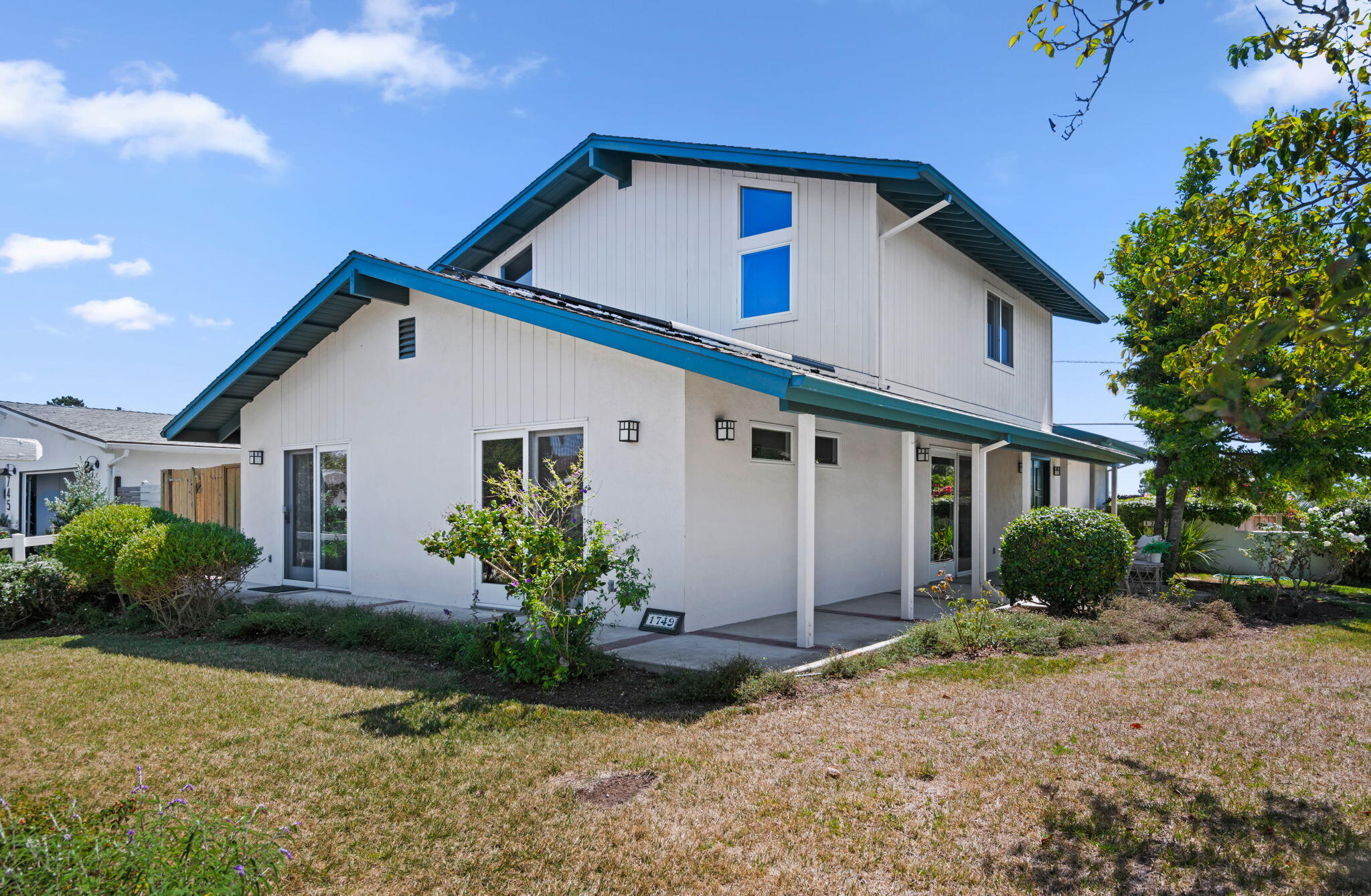 1749 La Coronilla Drive