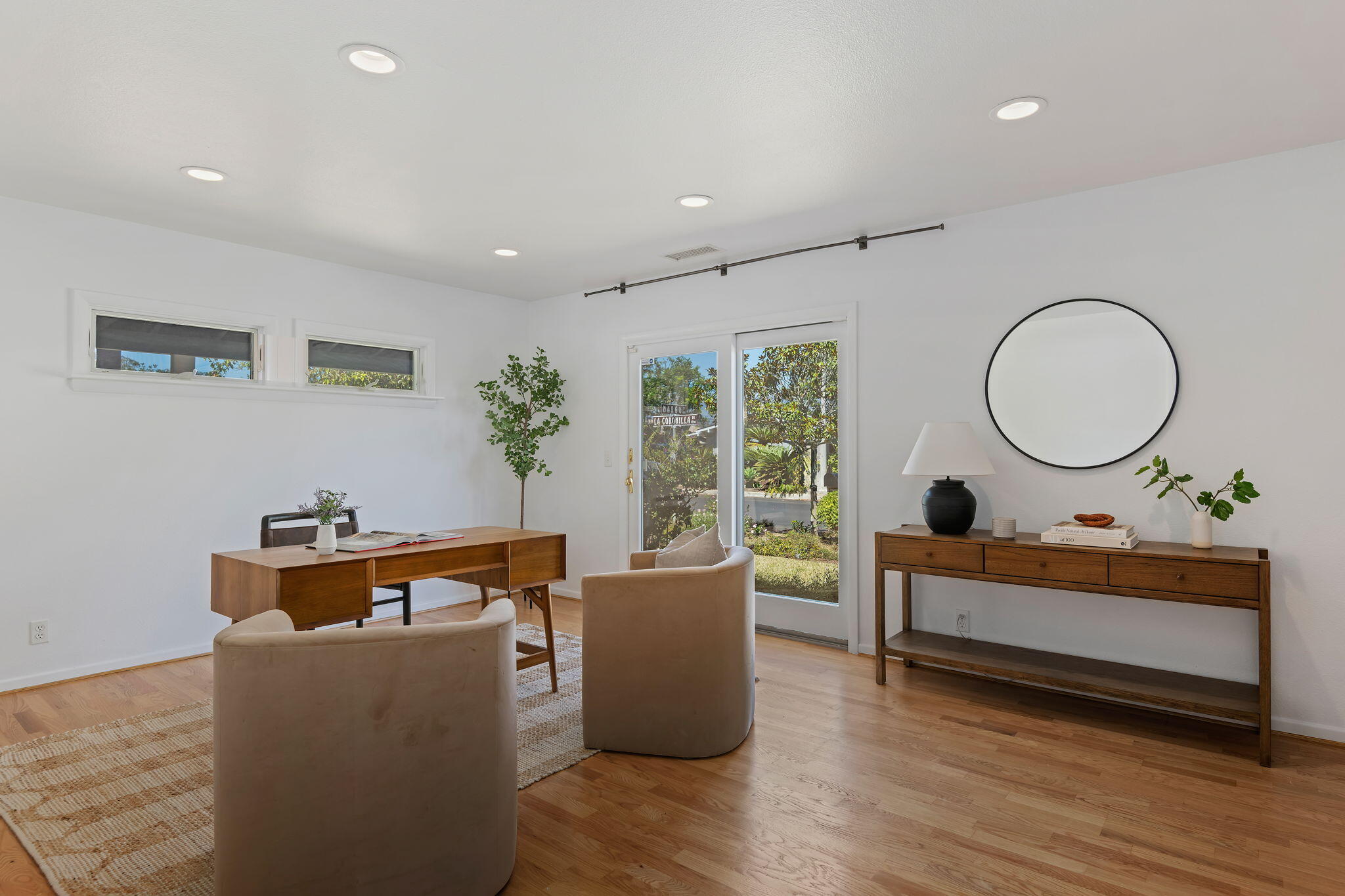 1749 La Coronilla Drive