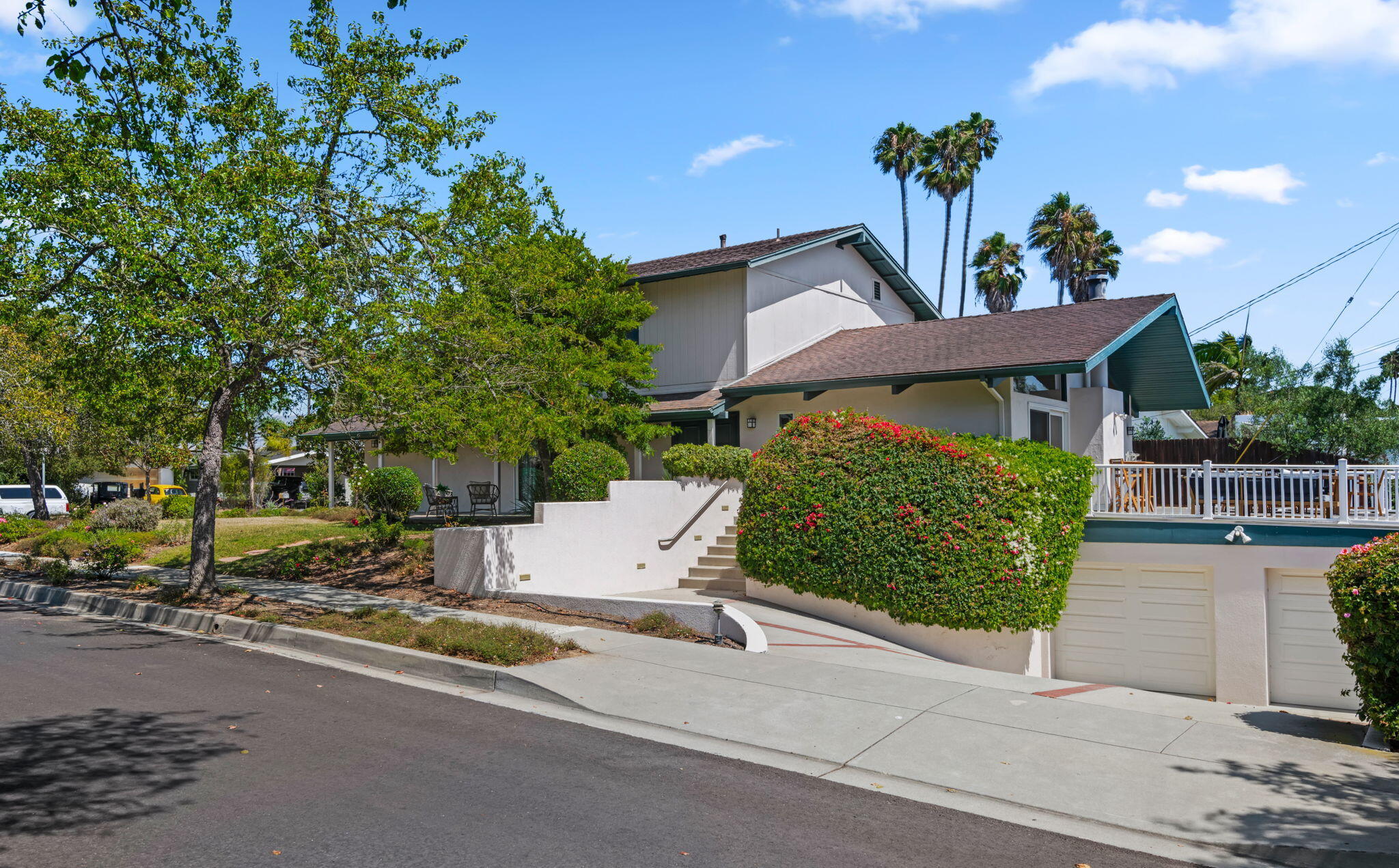 1749 La Coronilla Drive