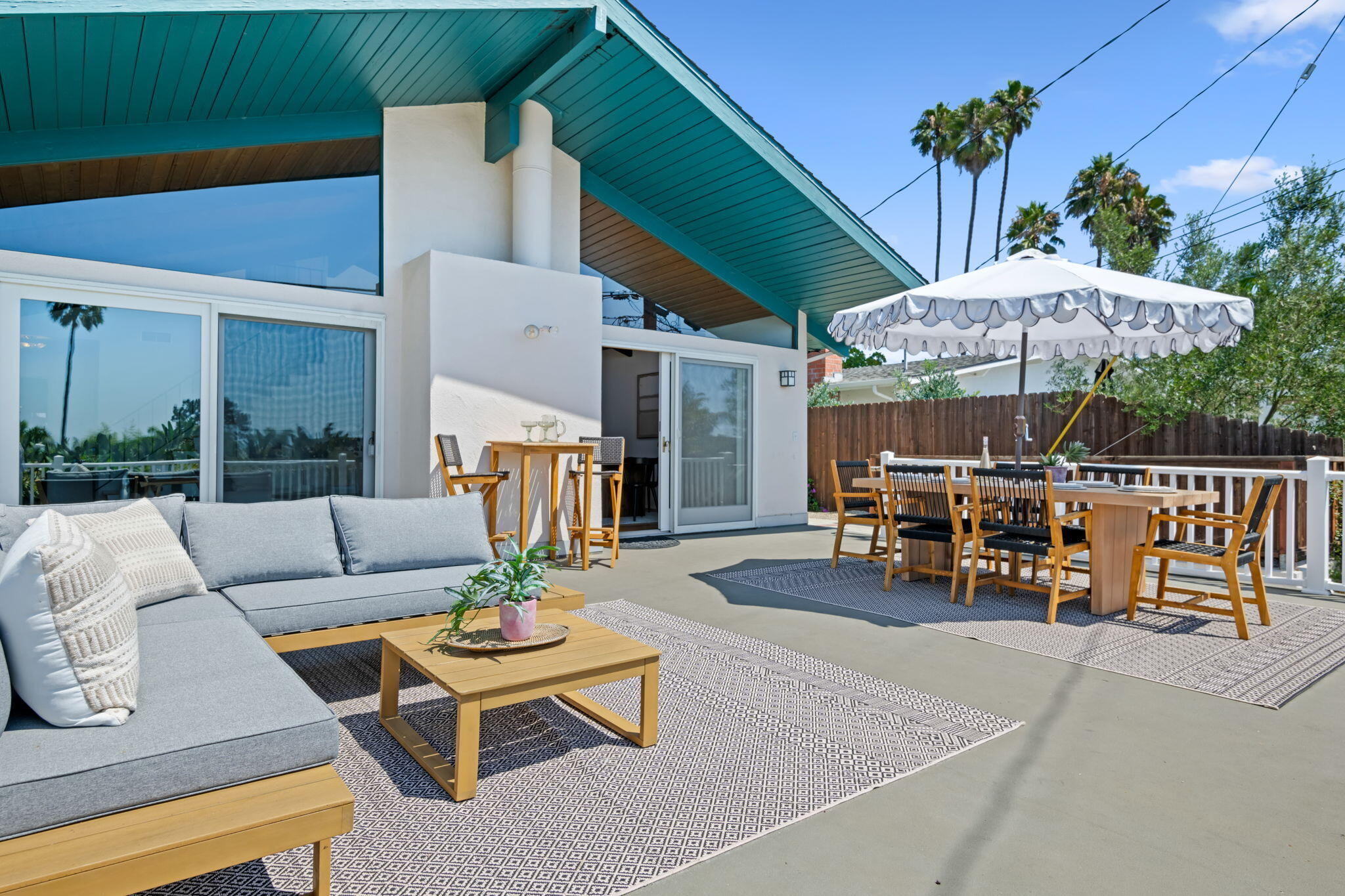 1749 La Coronilla Drive