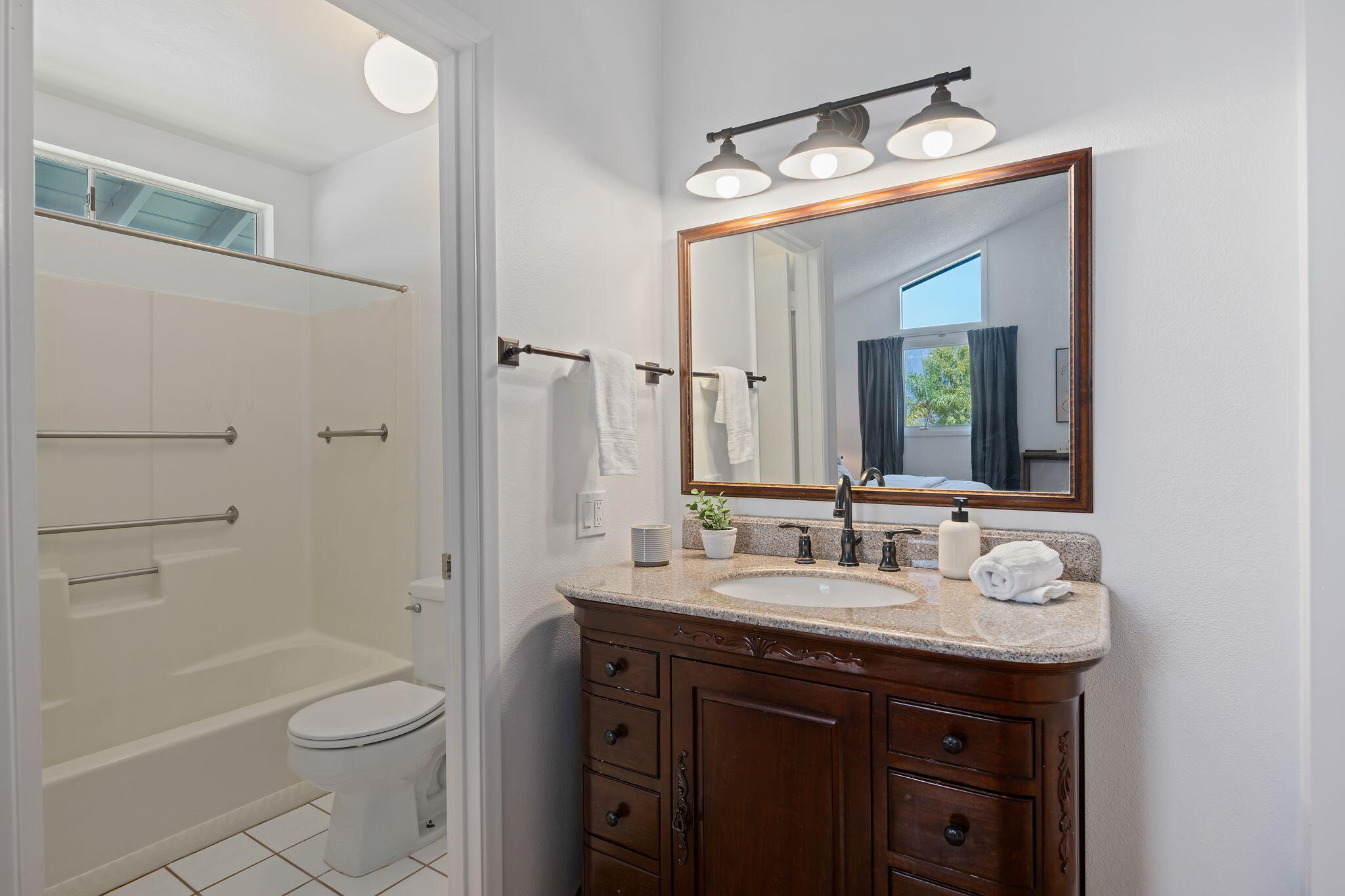 1749 La Coronilla Drive