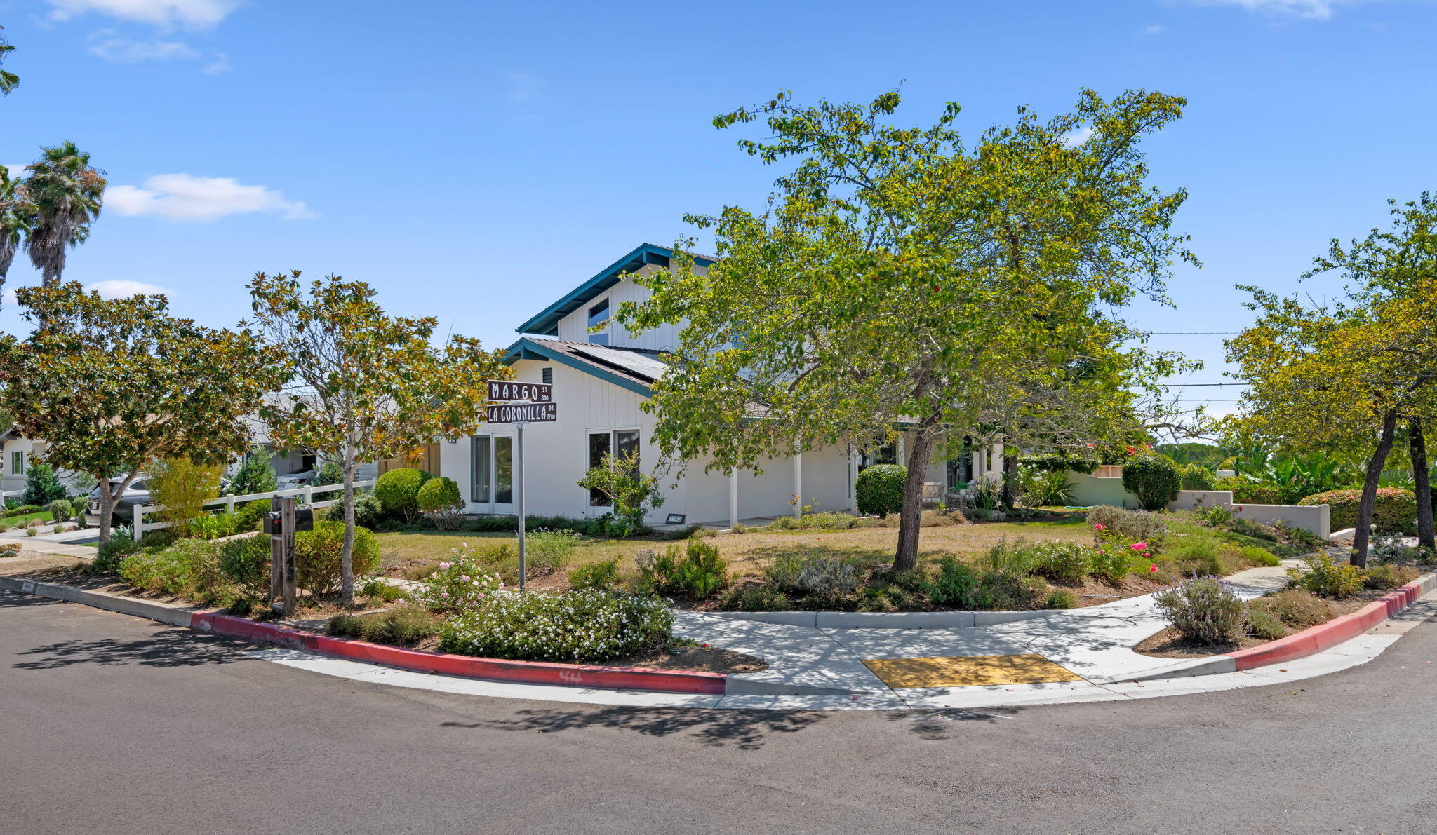 1749 La Coronilla Drive