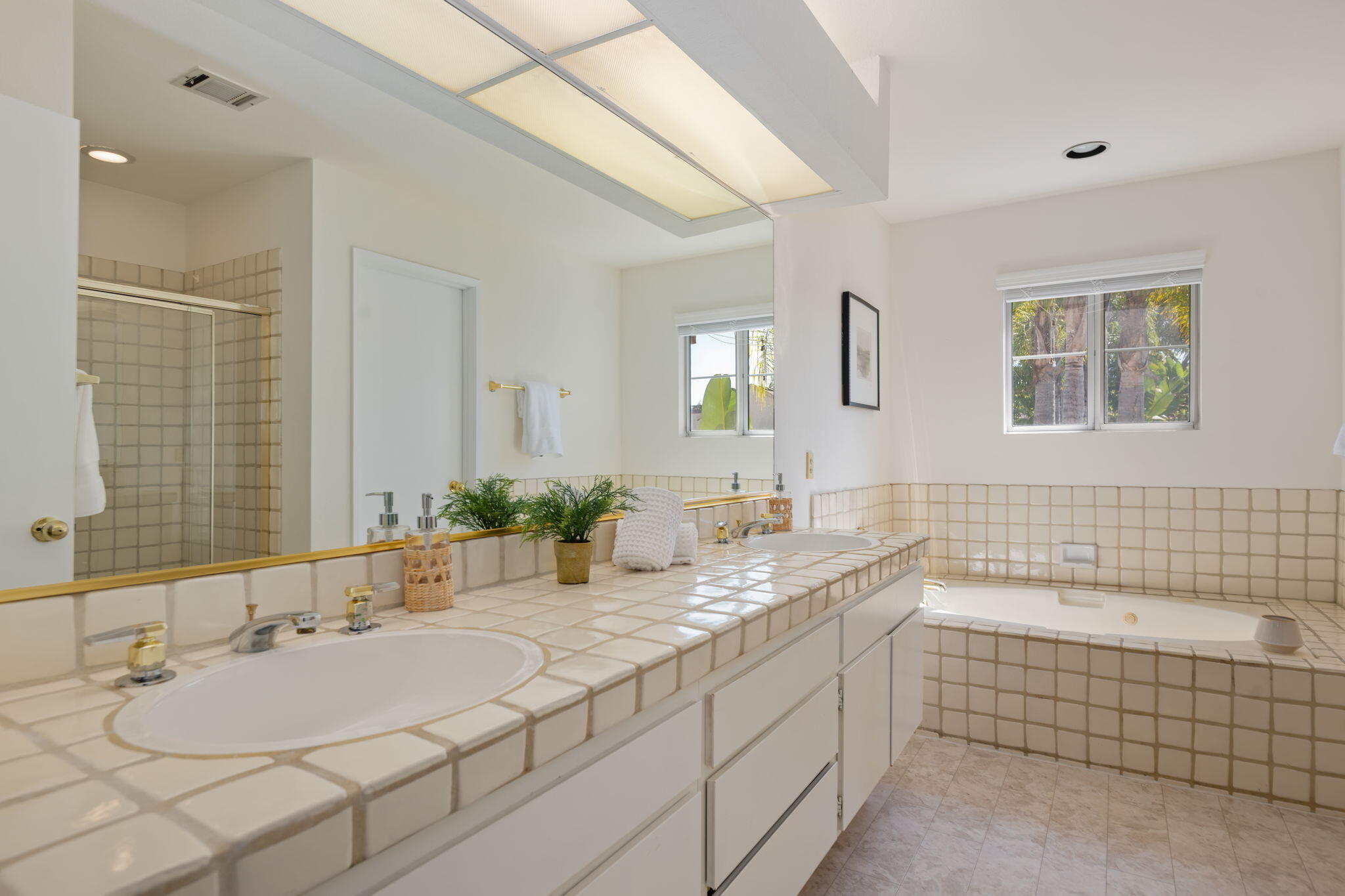 3709 Greggory Way, Unit 2