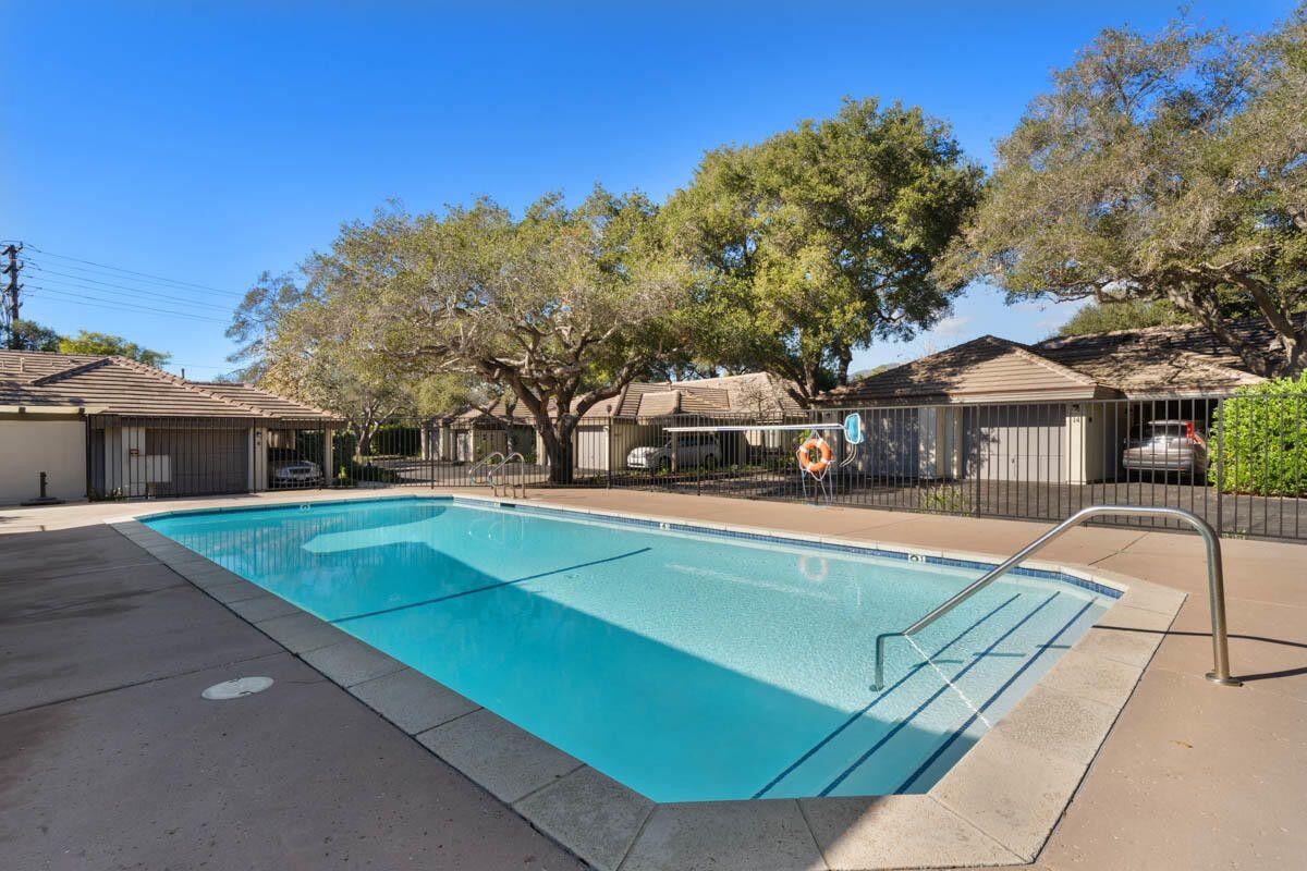 4039 Primavera Road, 1