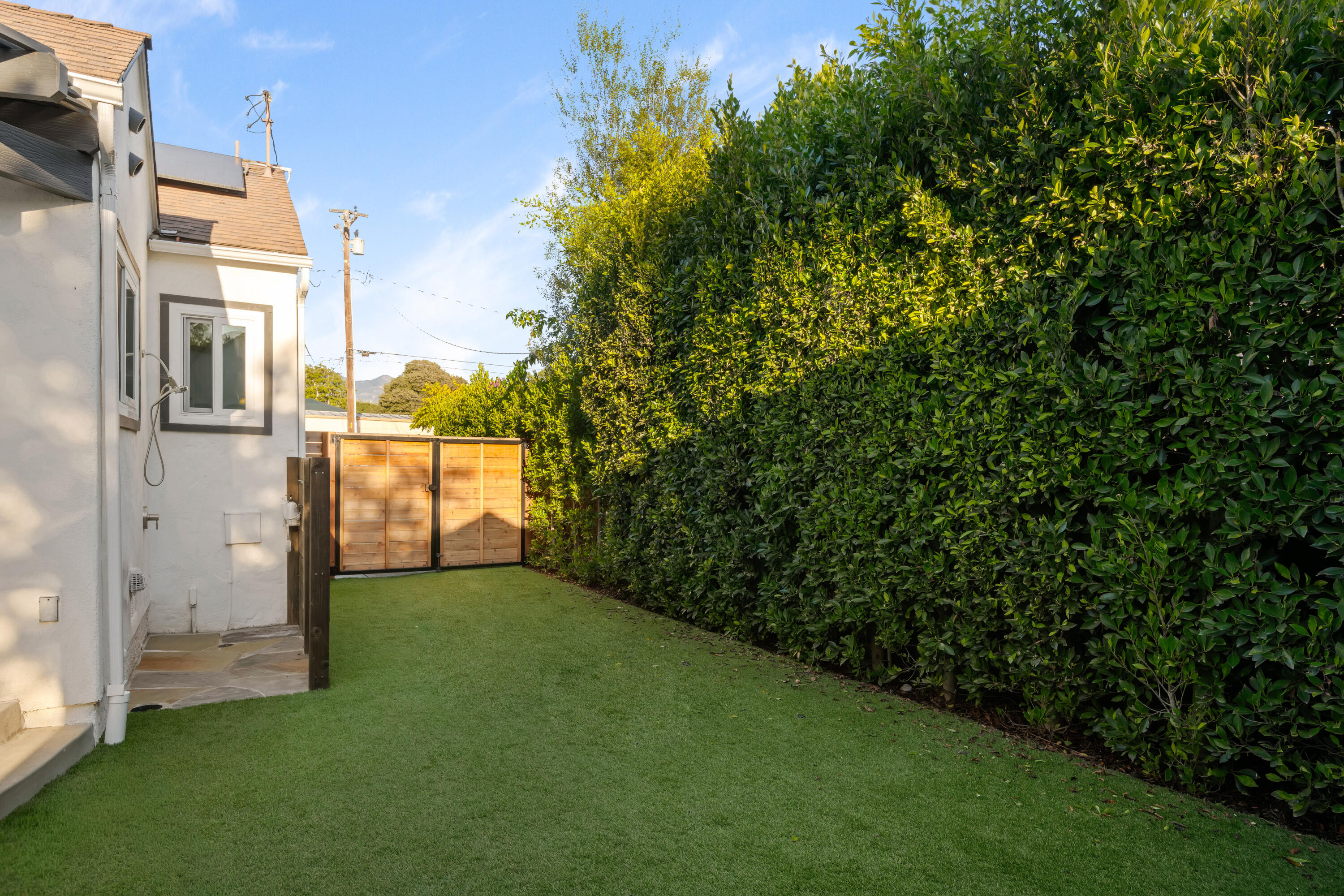 1625 Mountain Avenue