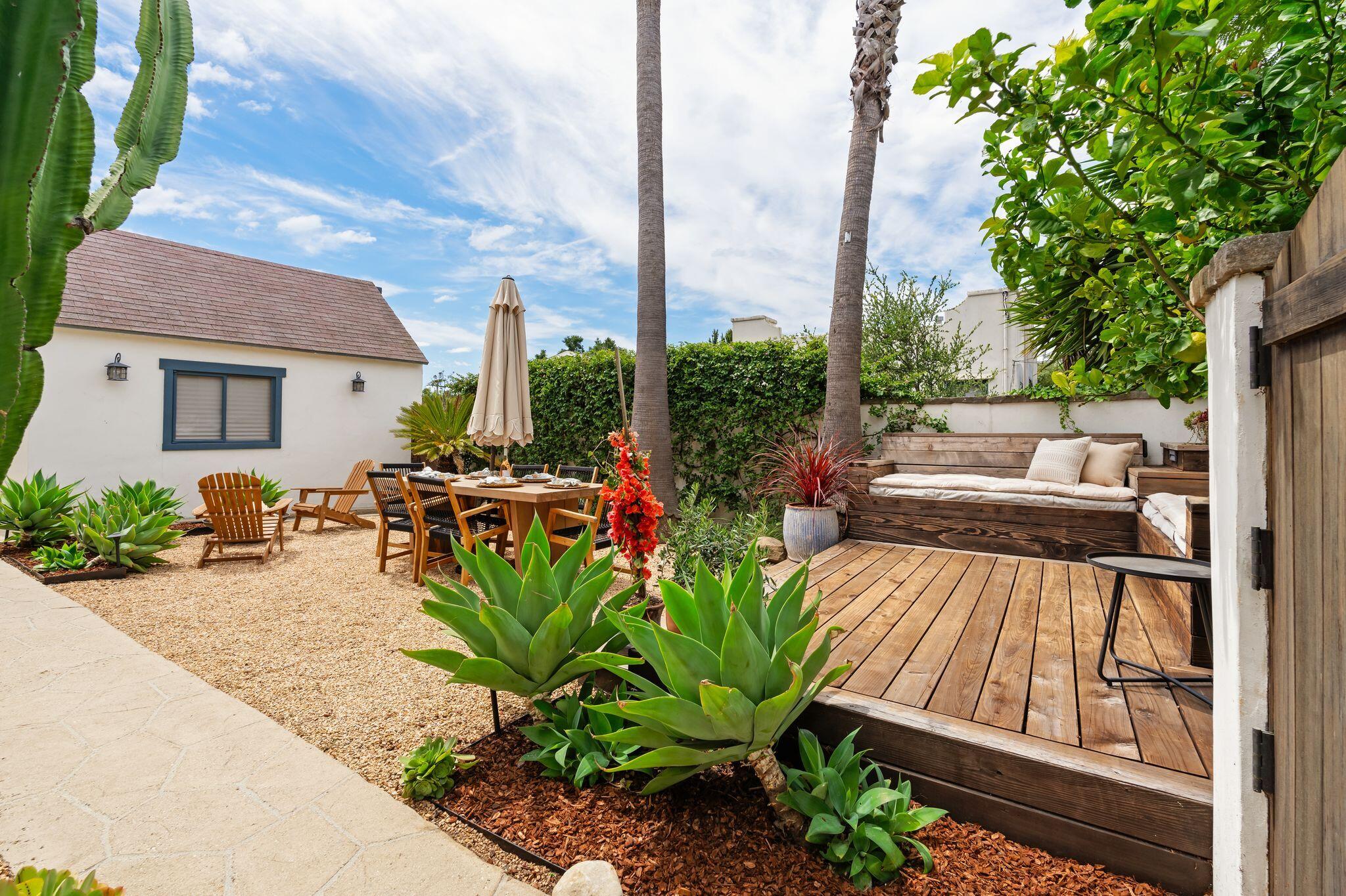 209 W Constance Avenue