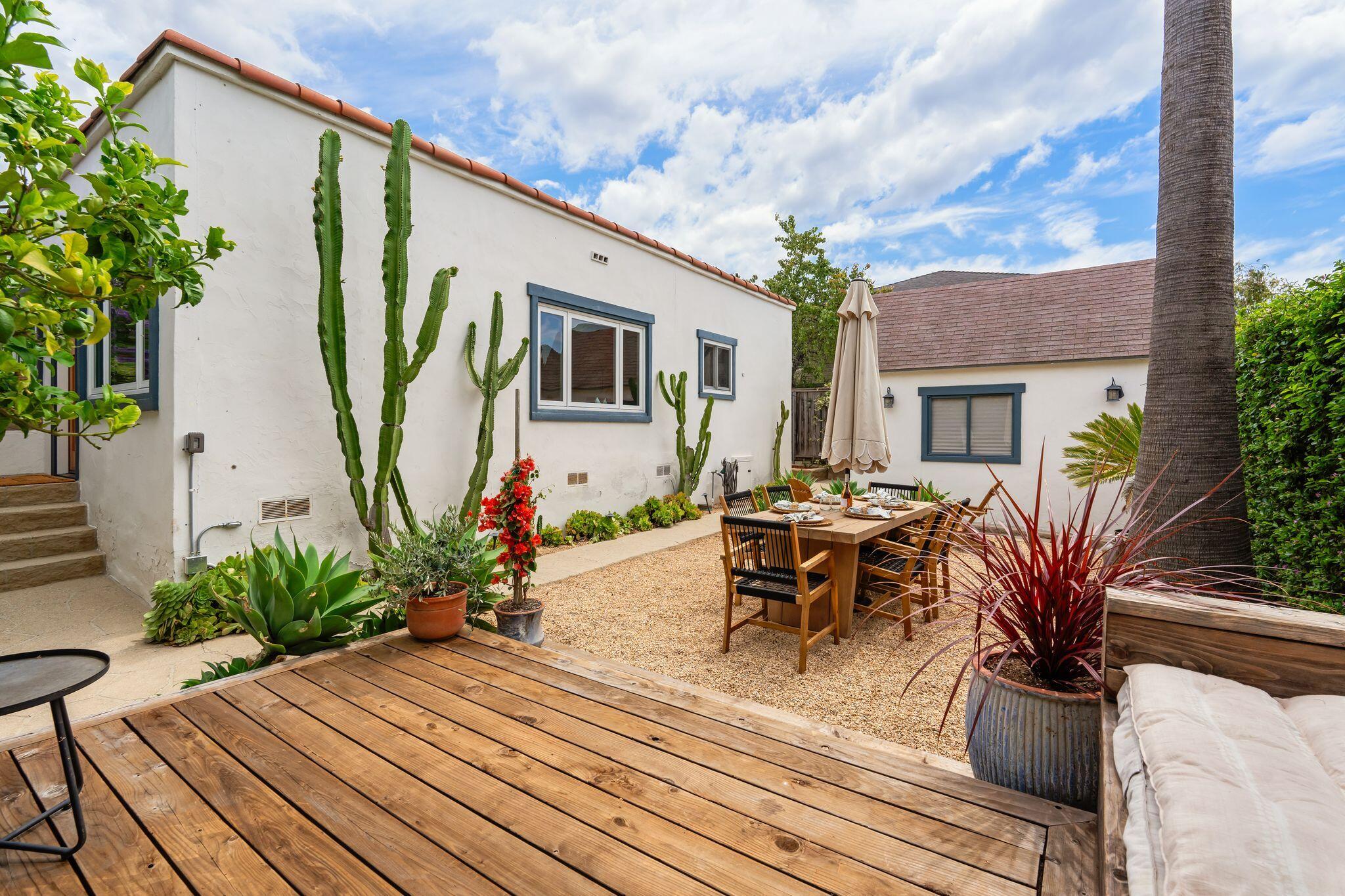 209 W Constance Avenue