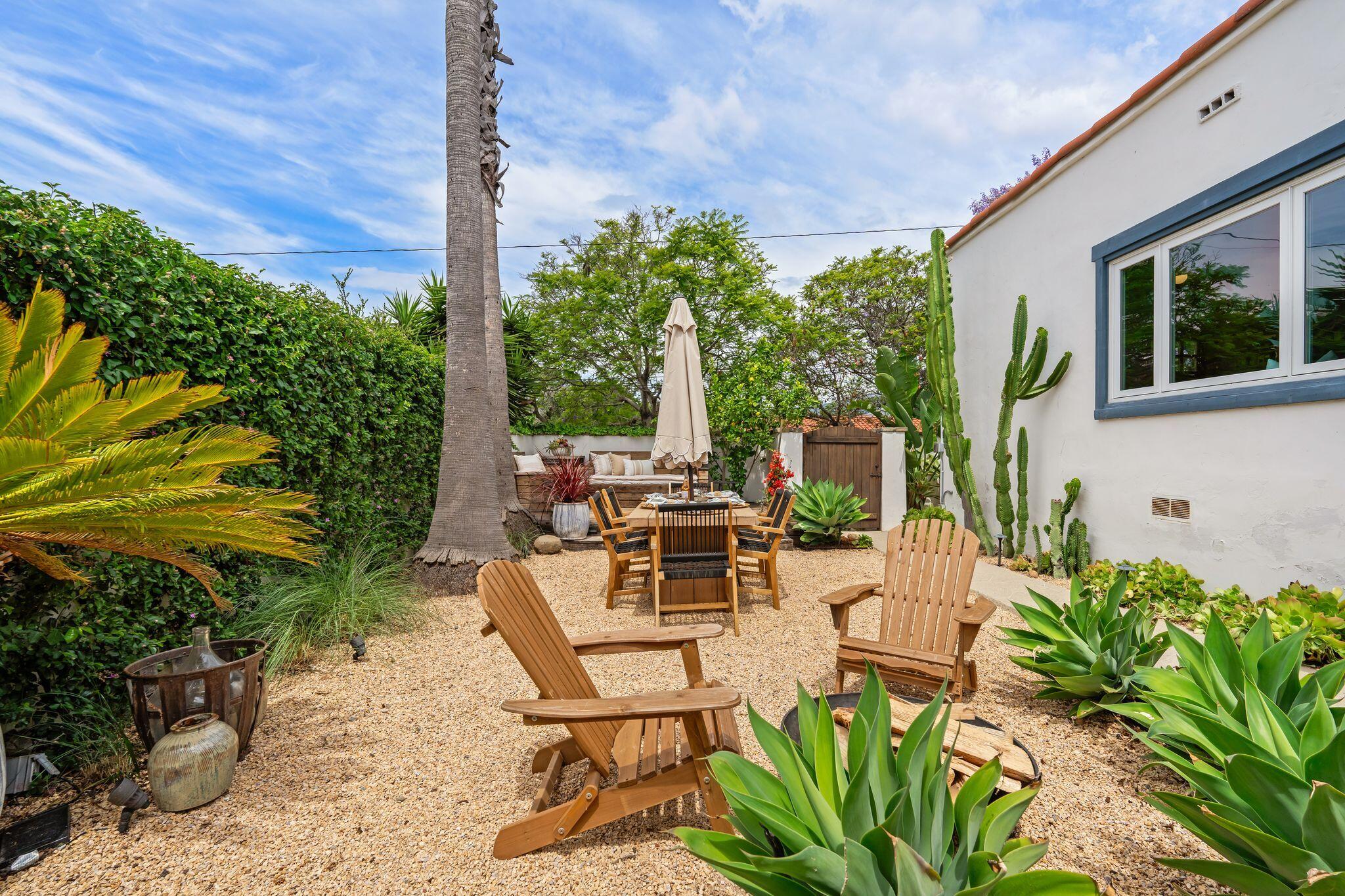 209 W Constance Avenue