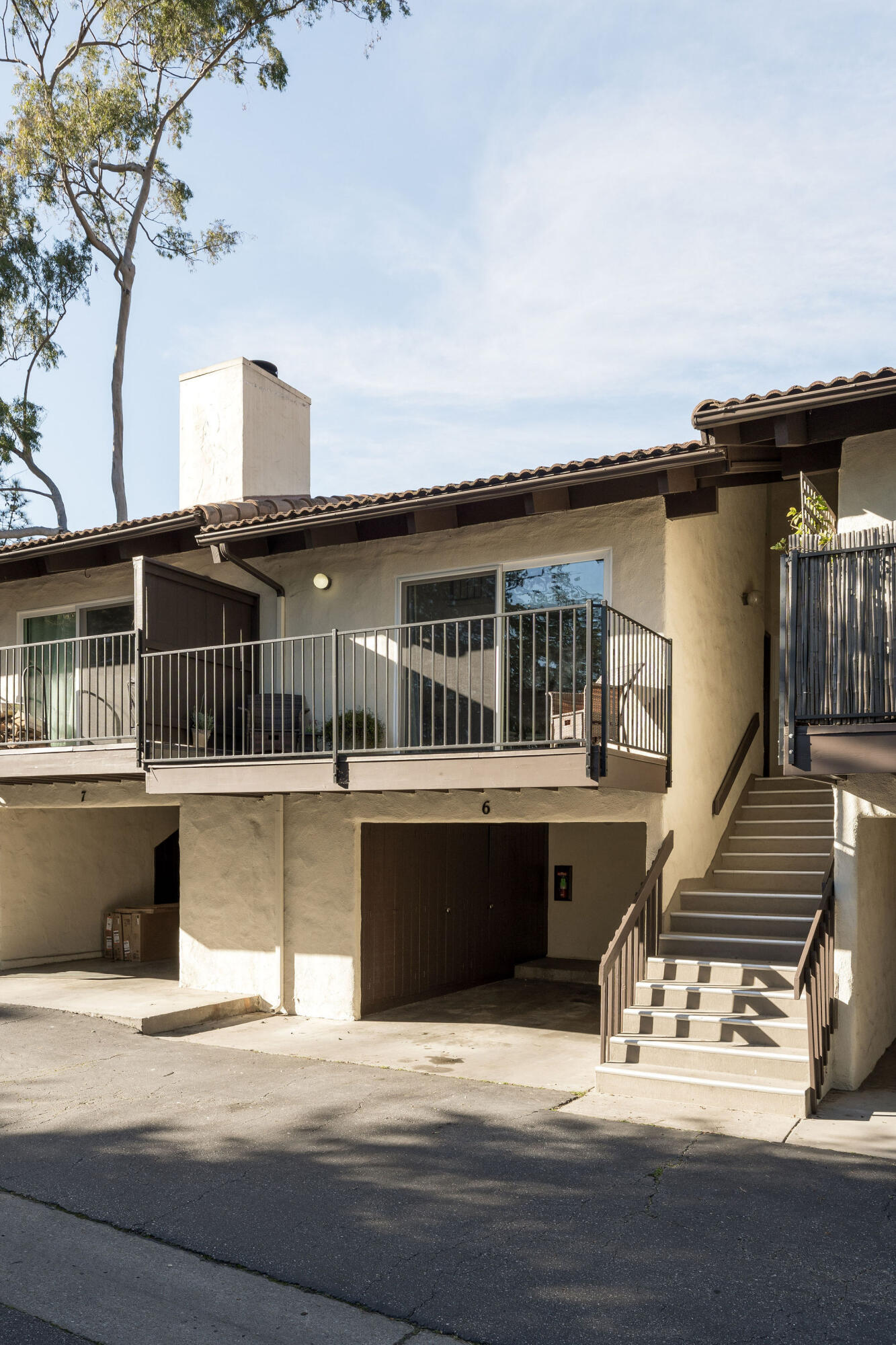 864 Highland Drive 6