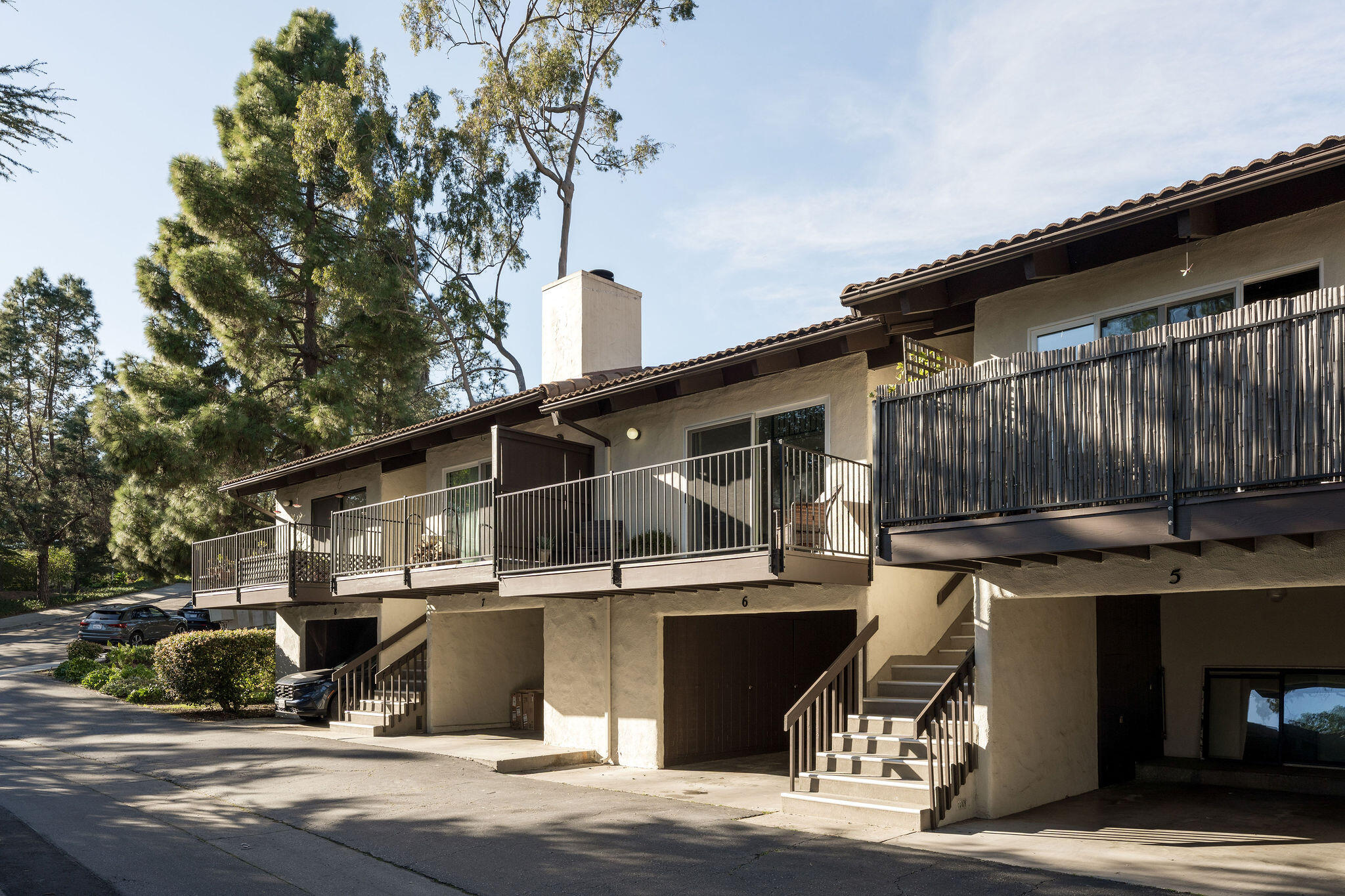 864 Highland Drive 6