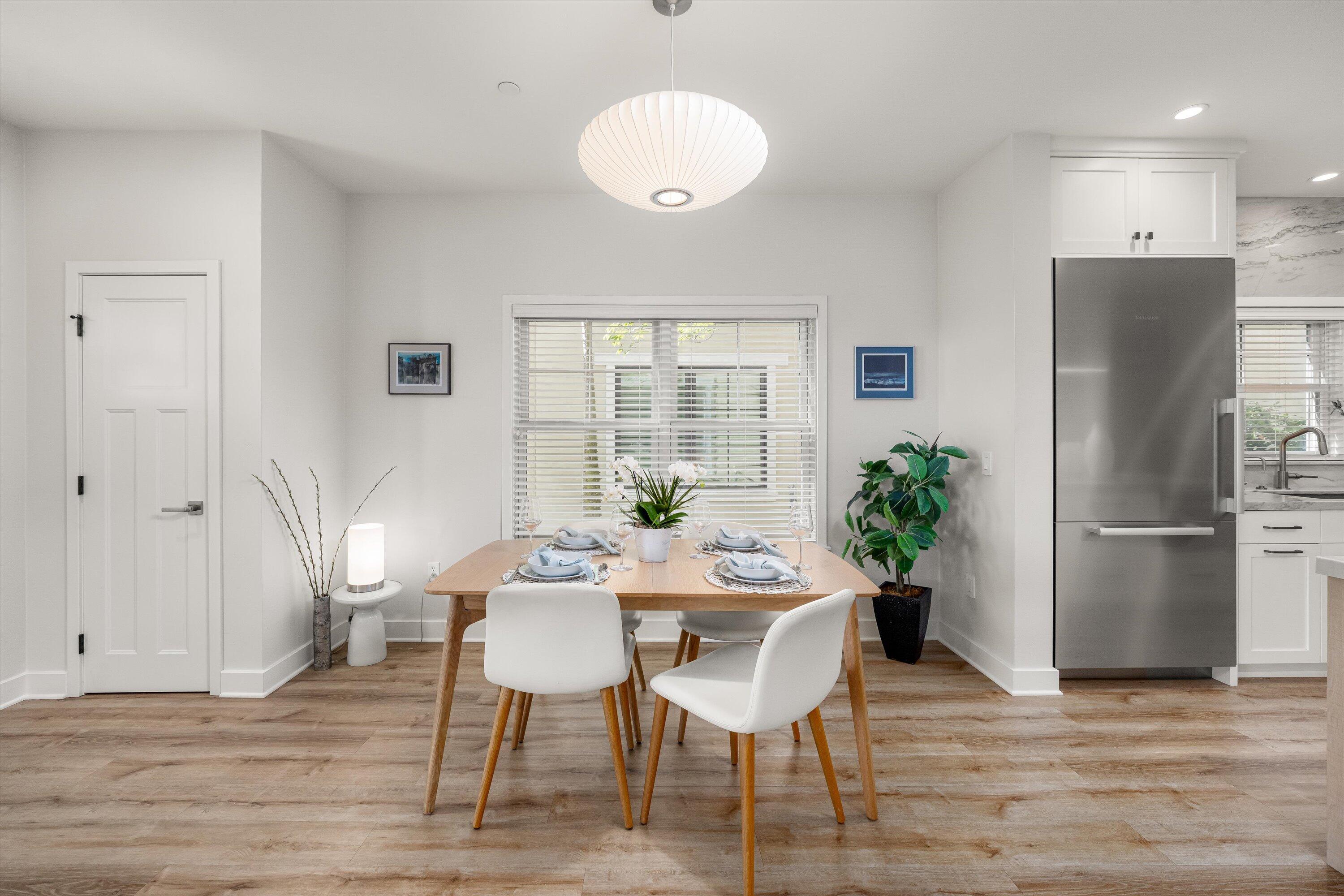 601 E Micheltorena 3