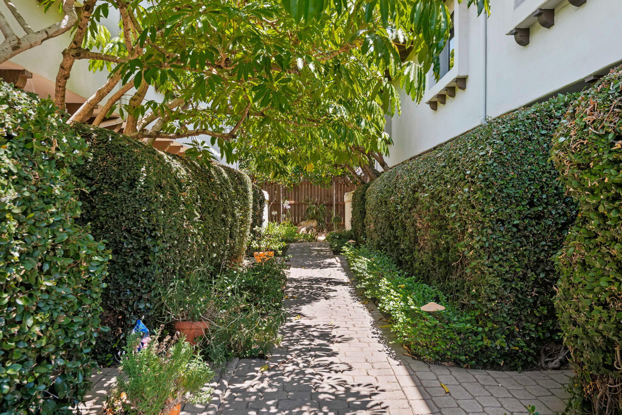 2012 Castillo Street Apt B