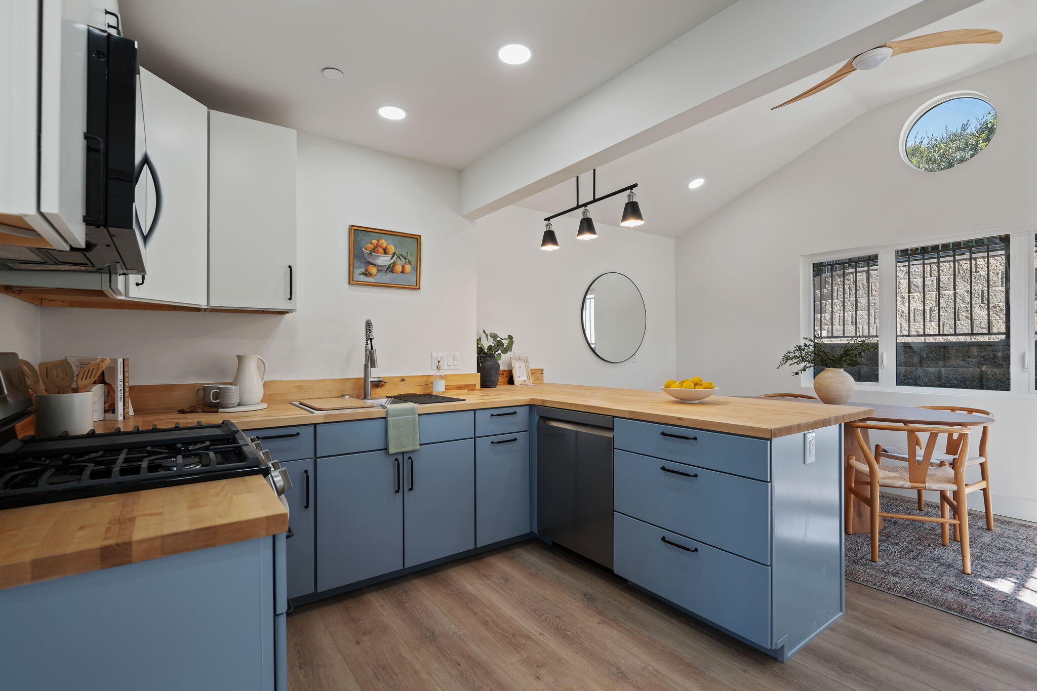 2848 Foothill Road