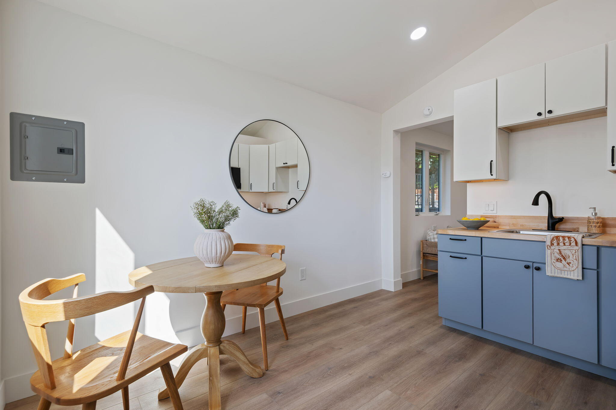 2848 Foothill Road