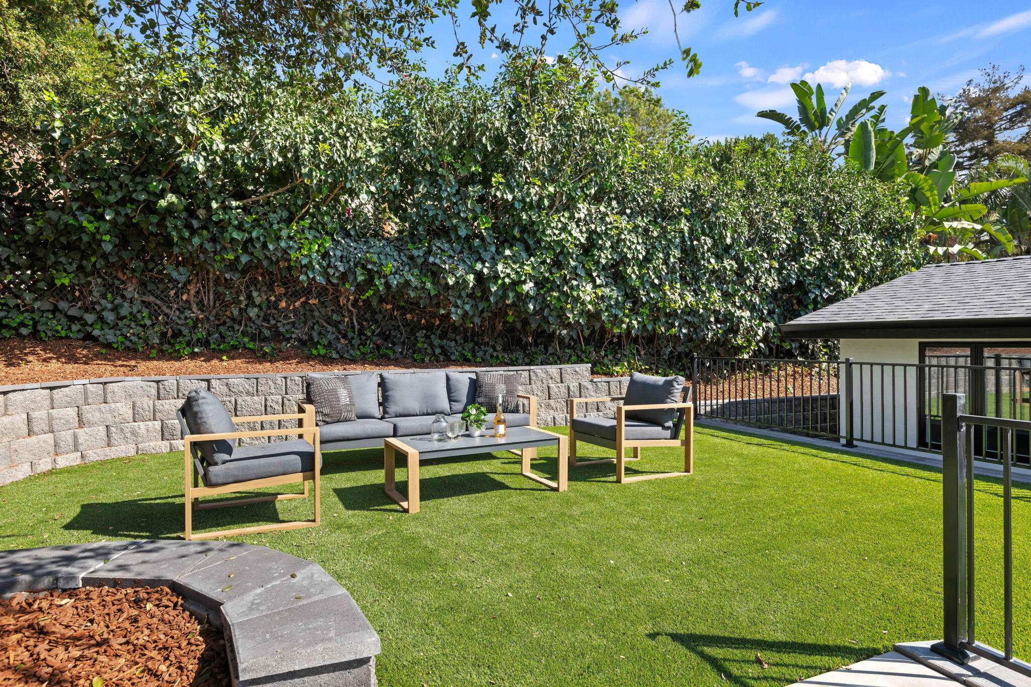 2848 Foothill Road