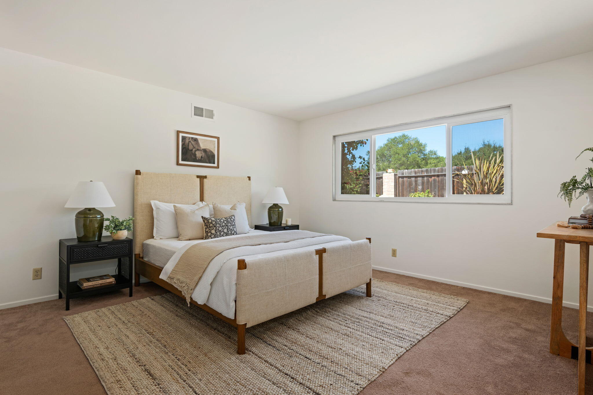 6440 Camino Viviente