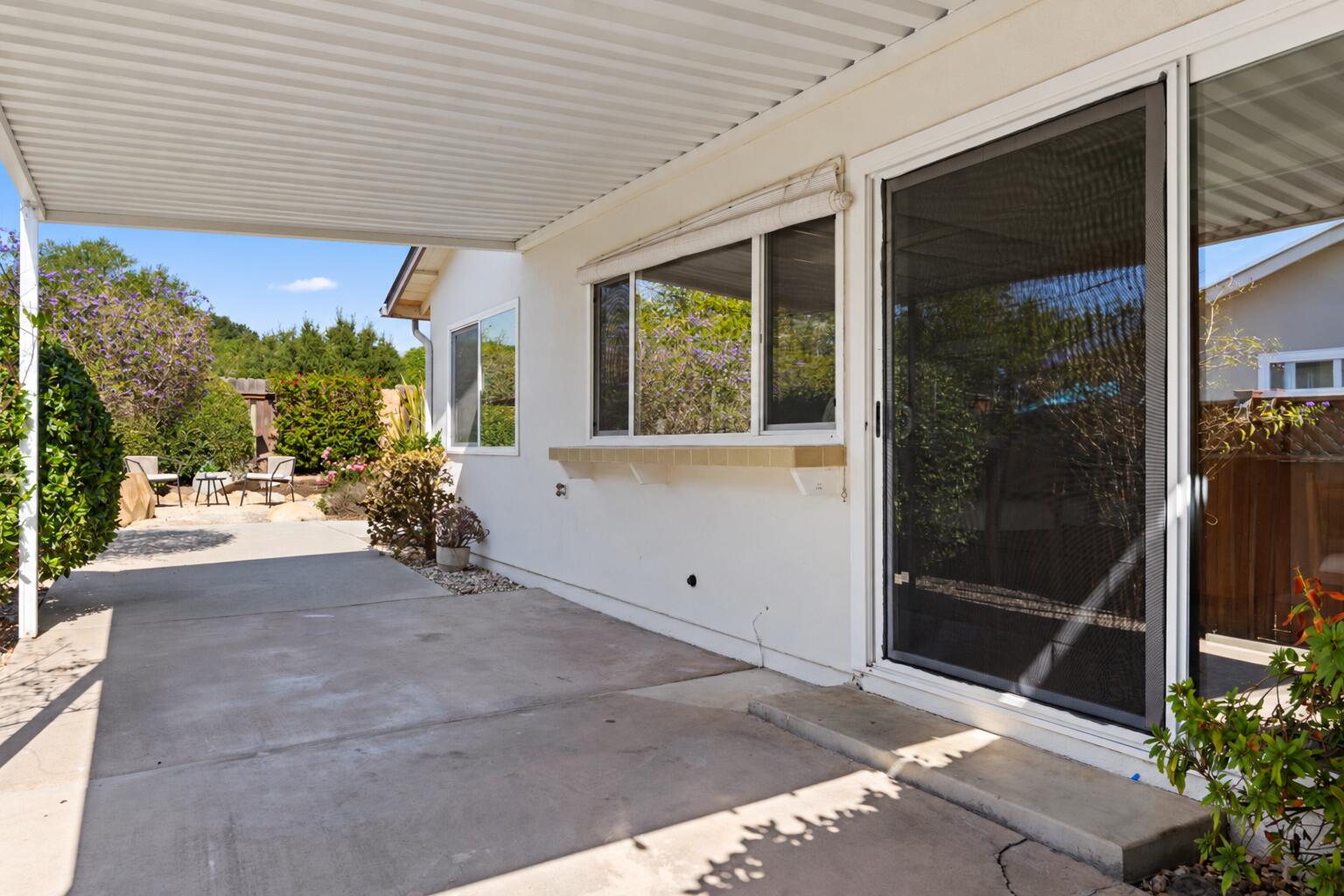 6440 Camino Viviente