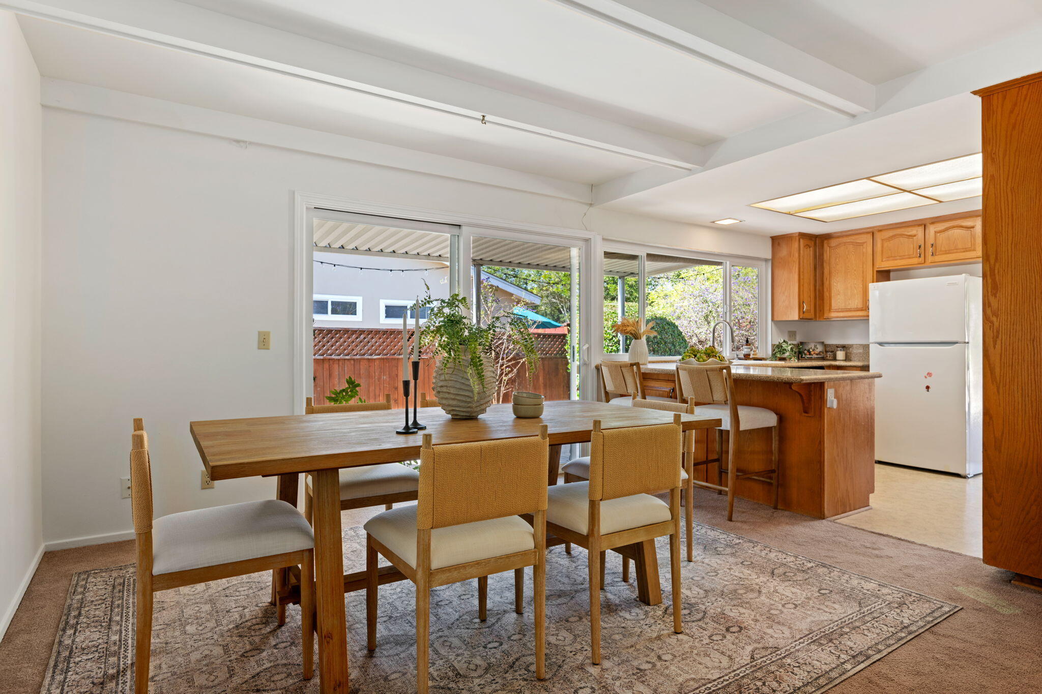 6440 Camino Viviente
