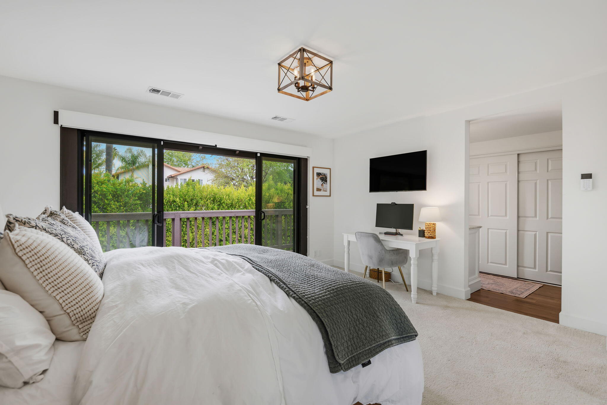 1504 Live Oak Lane
