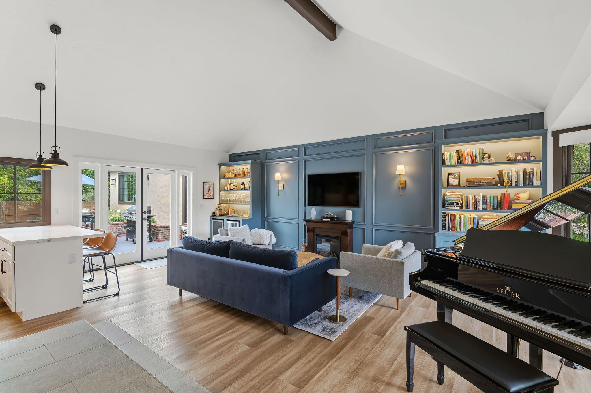1504 Live Oak Lane