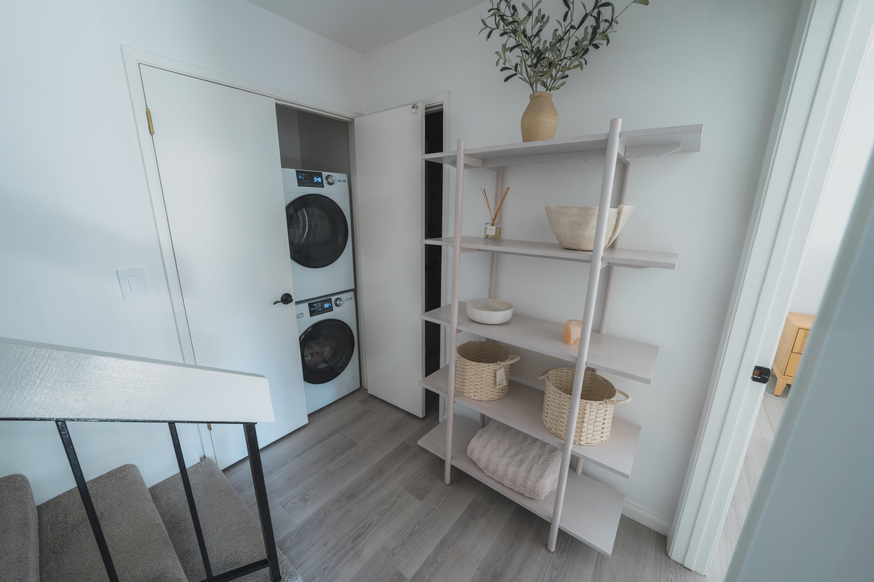 1031 Miramonte Drive Apt 2