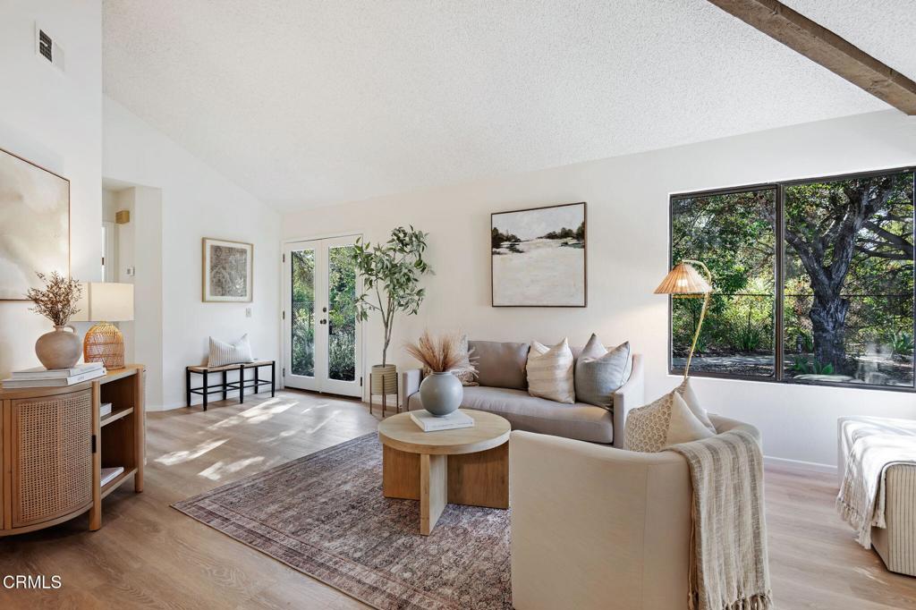 4039 Primavera Road 1