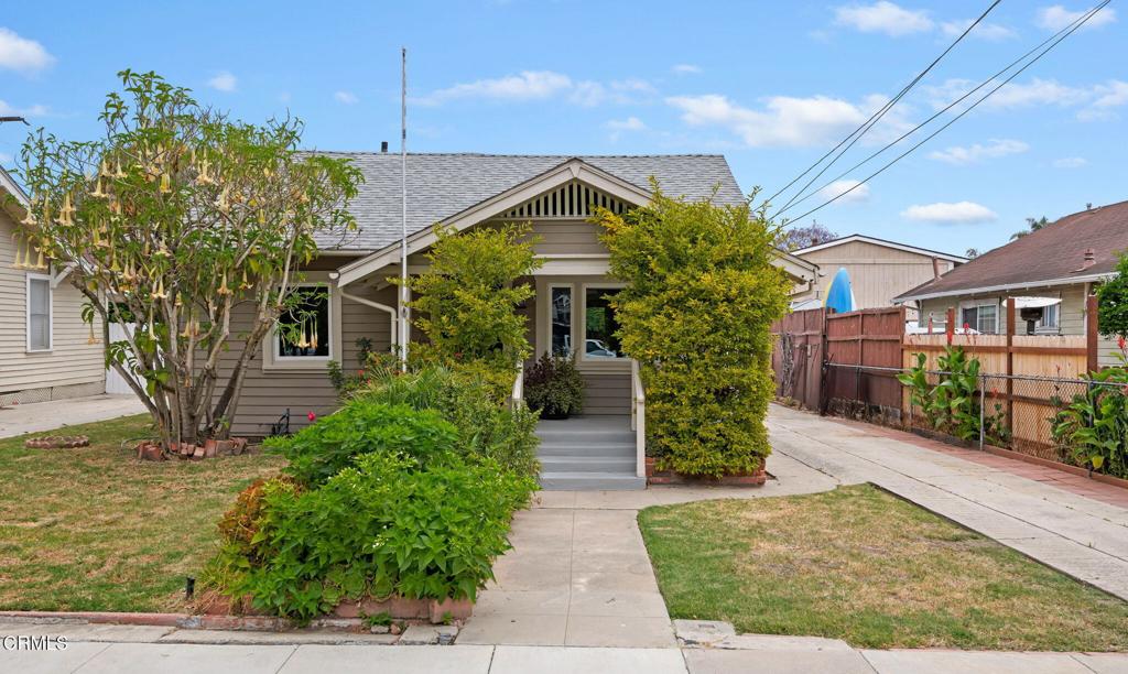 1134 Chino Street