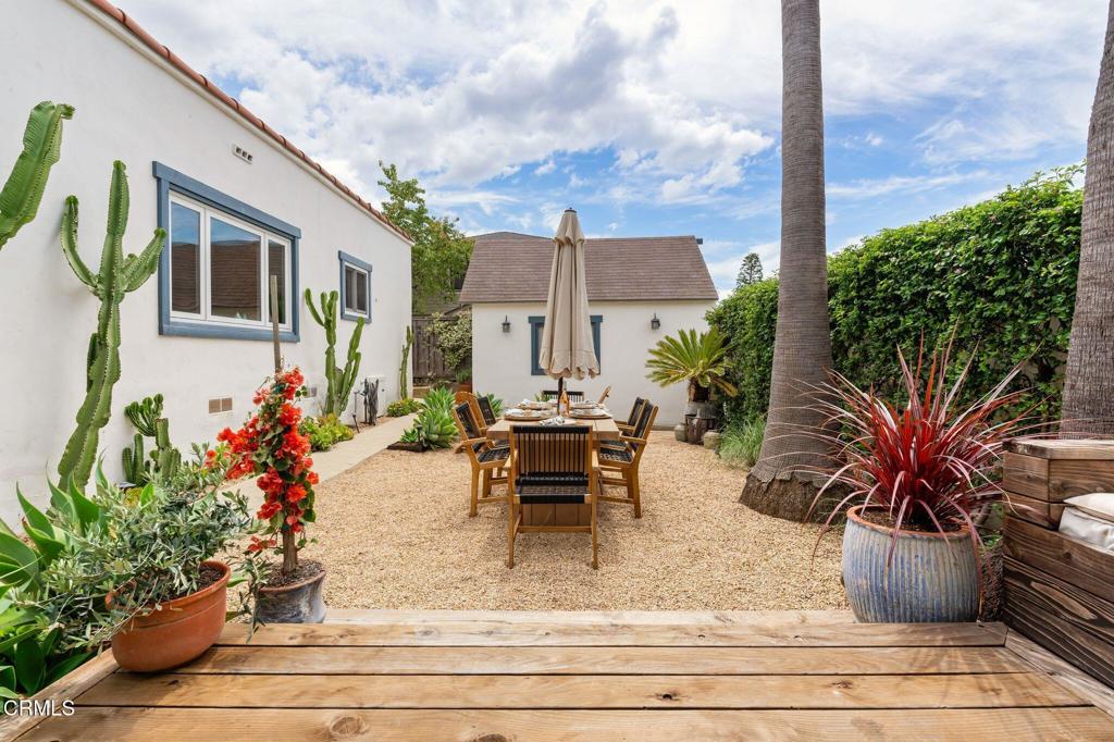 209 W Constance Avenue