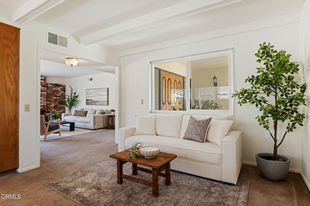 6440 Camino Viviente
