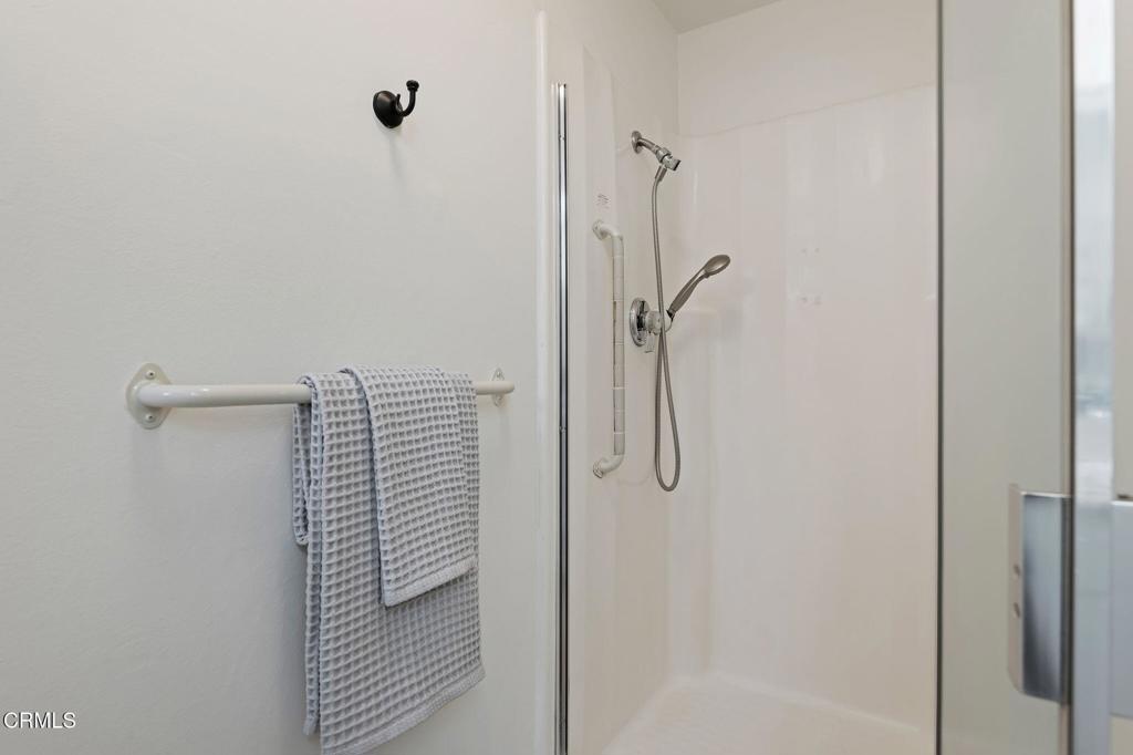 6440 Camino Viviente
