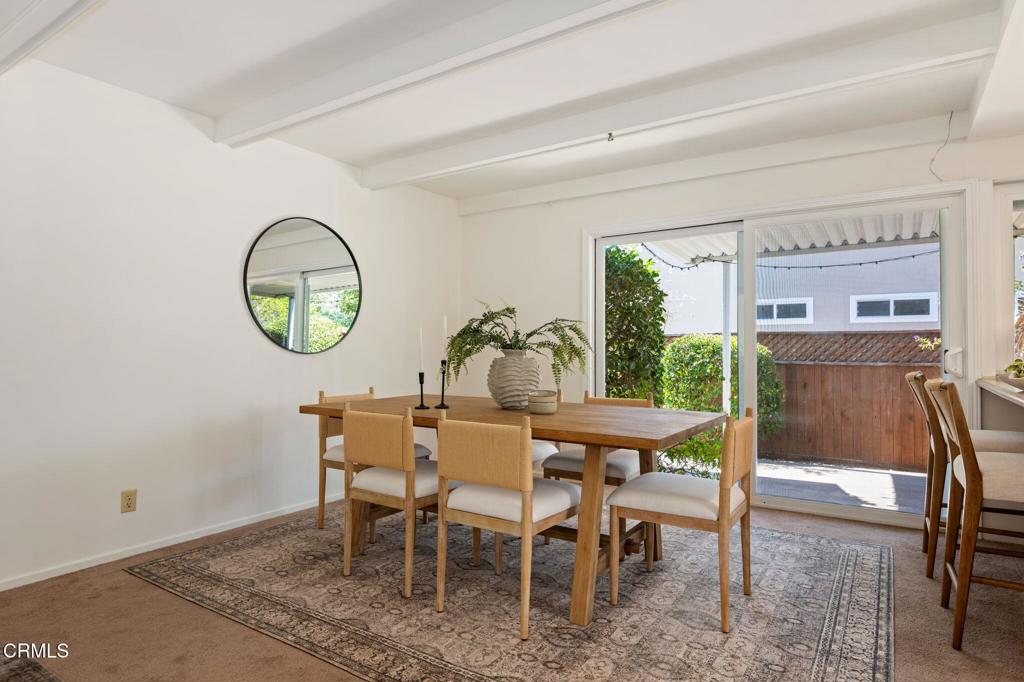 6440 Camino Viviente